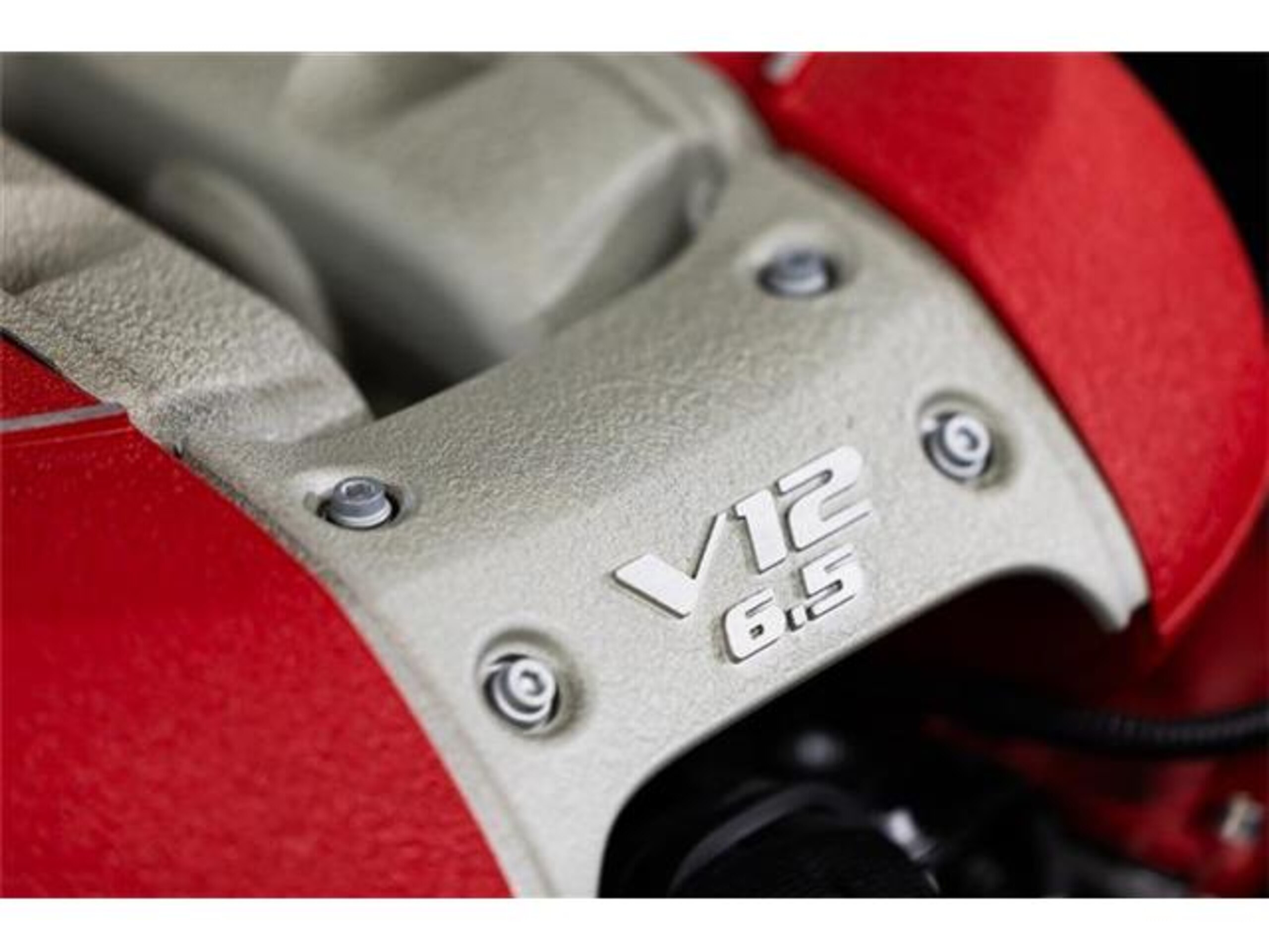 2020 Ferrari 812GTS — Photo 15 / 18