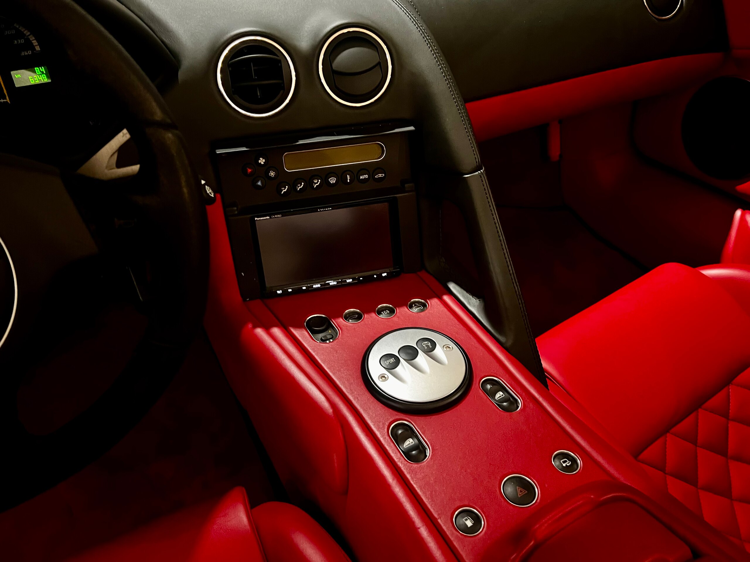 2008 Lamborghini Murcielago Roadster — Photo 11 / 18
