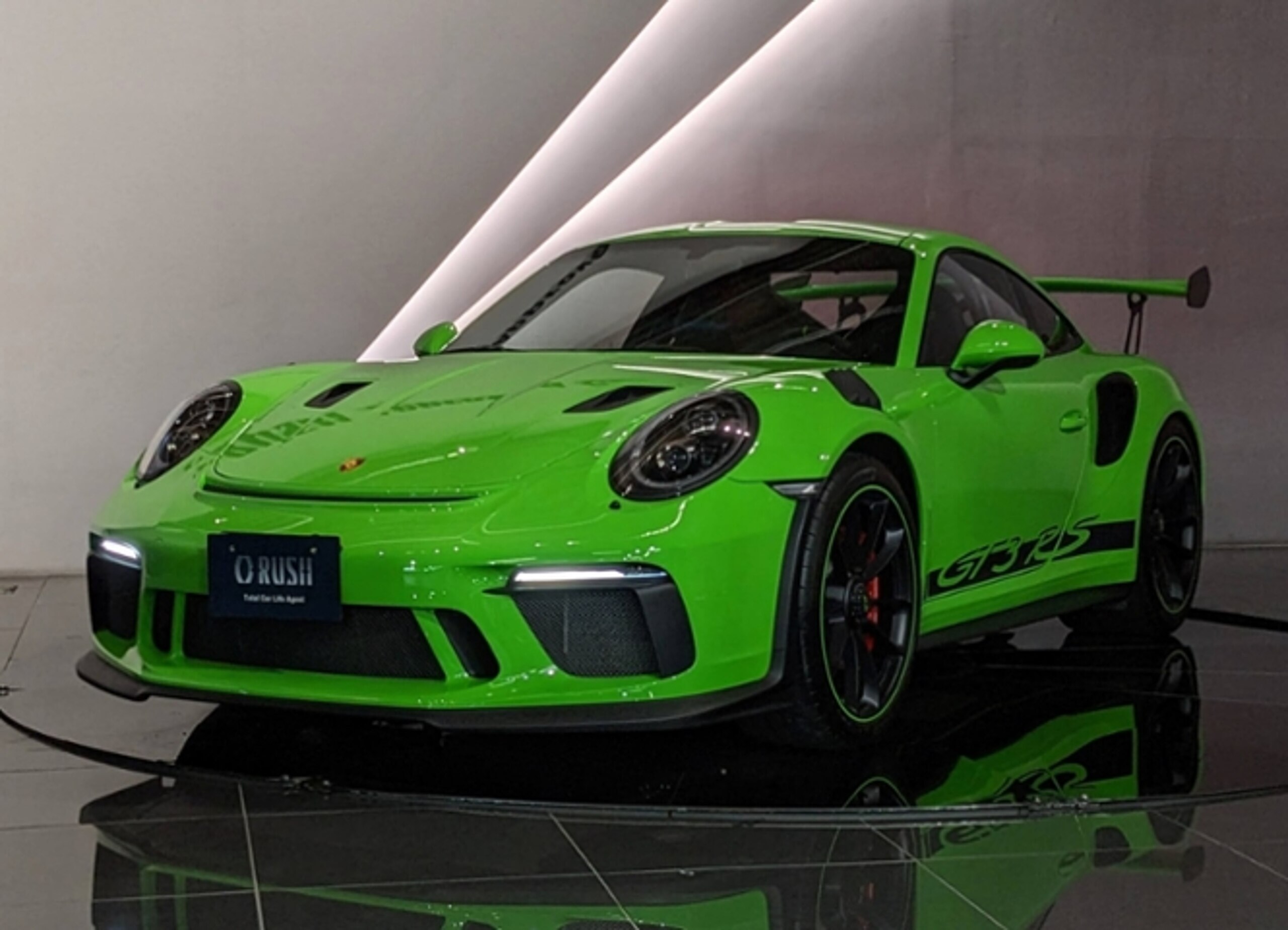 2019 Porsche 911 GT3 RS — Photo 35 / 39