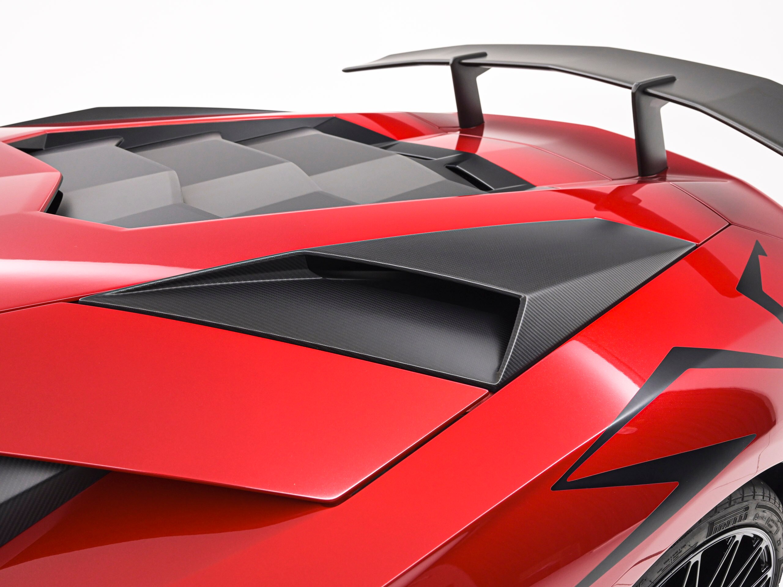 2015 Lamborghini Aventador LP750-4 Superveloce — Photo 15 / 25
