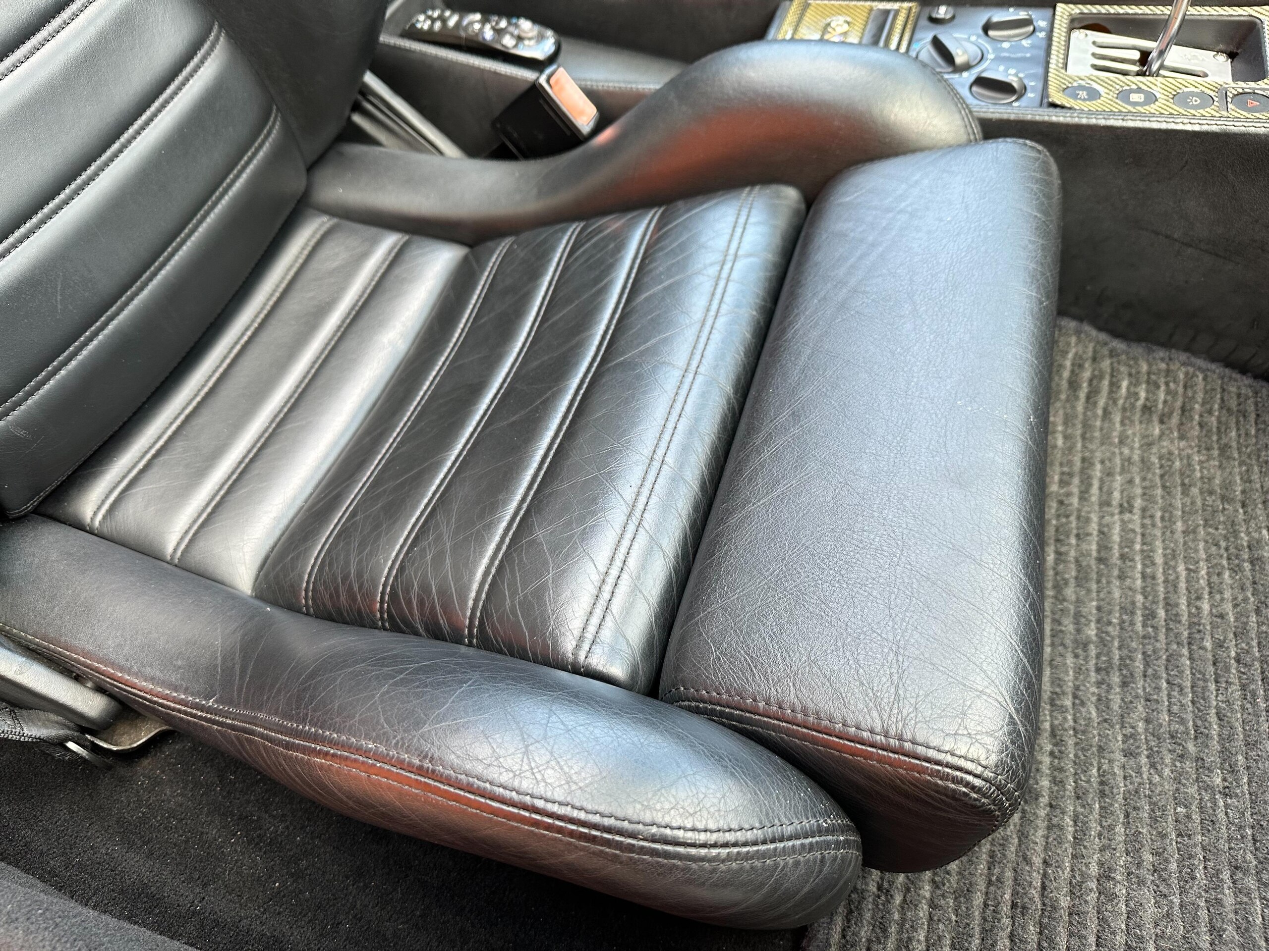 1995 Ferrari F355 GTS — Photo 31 / 44