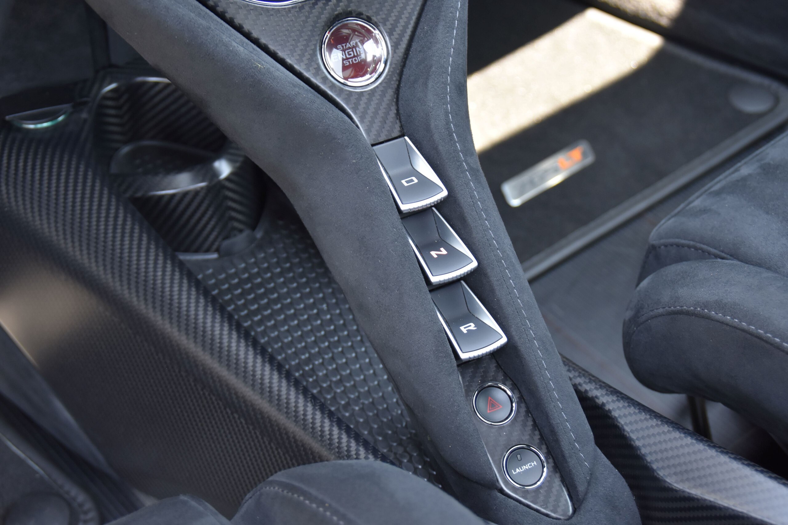 2021 McLaren 765LT — Photo 17 / 19