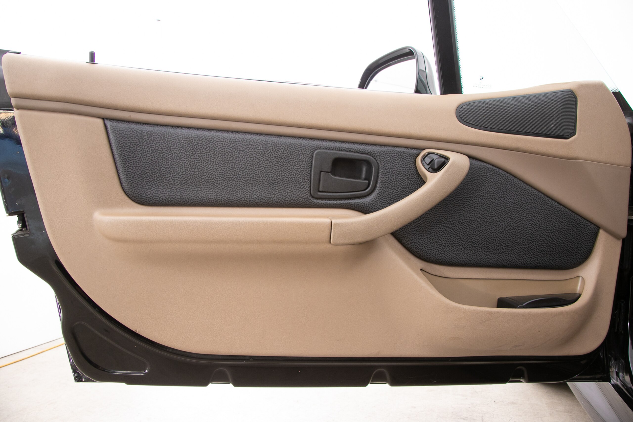1996 BMW Z3 Roadster — Photo 19 / 26