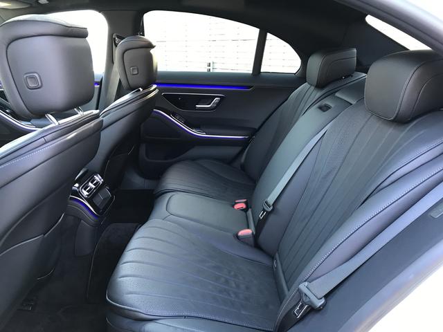 2021 Mercedes Benz S400d 4Matic — Photo 8 / 10