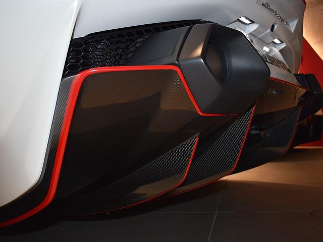 2021 Lamborghini SIÁN FKP 37 — Photo 11 / 24
