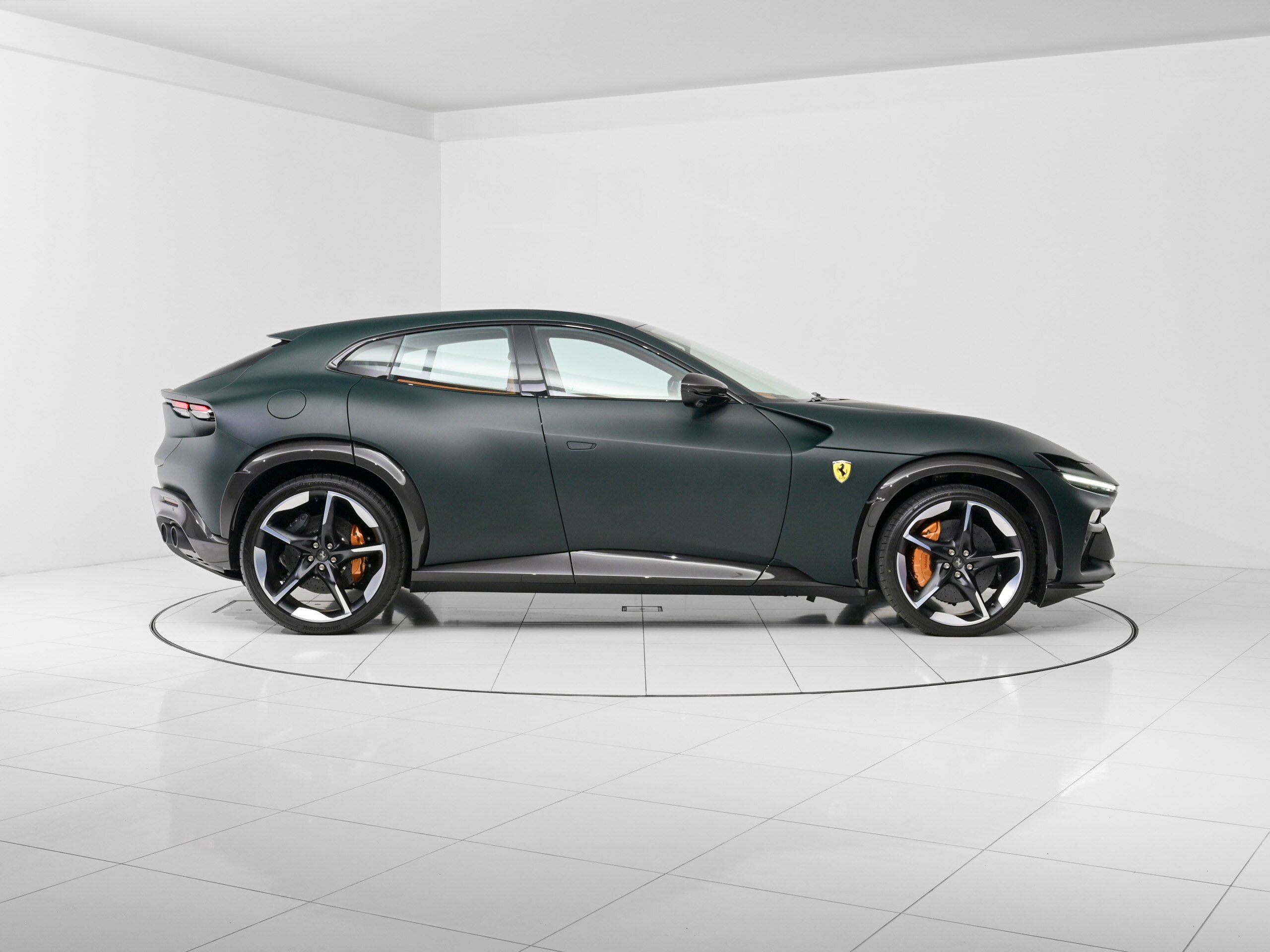 2025 Ferrari Purosangue — Photo 6 / 21