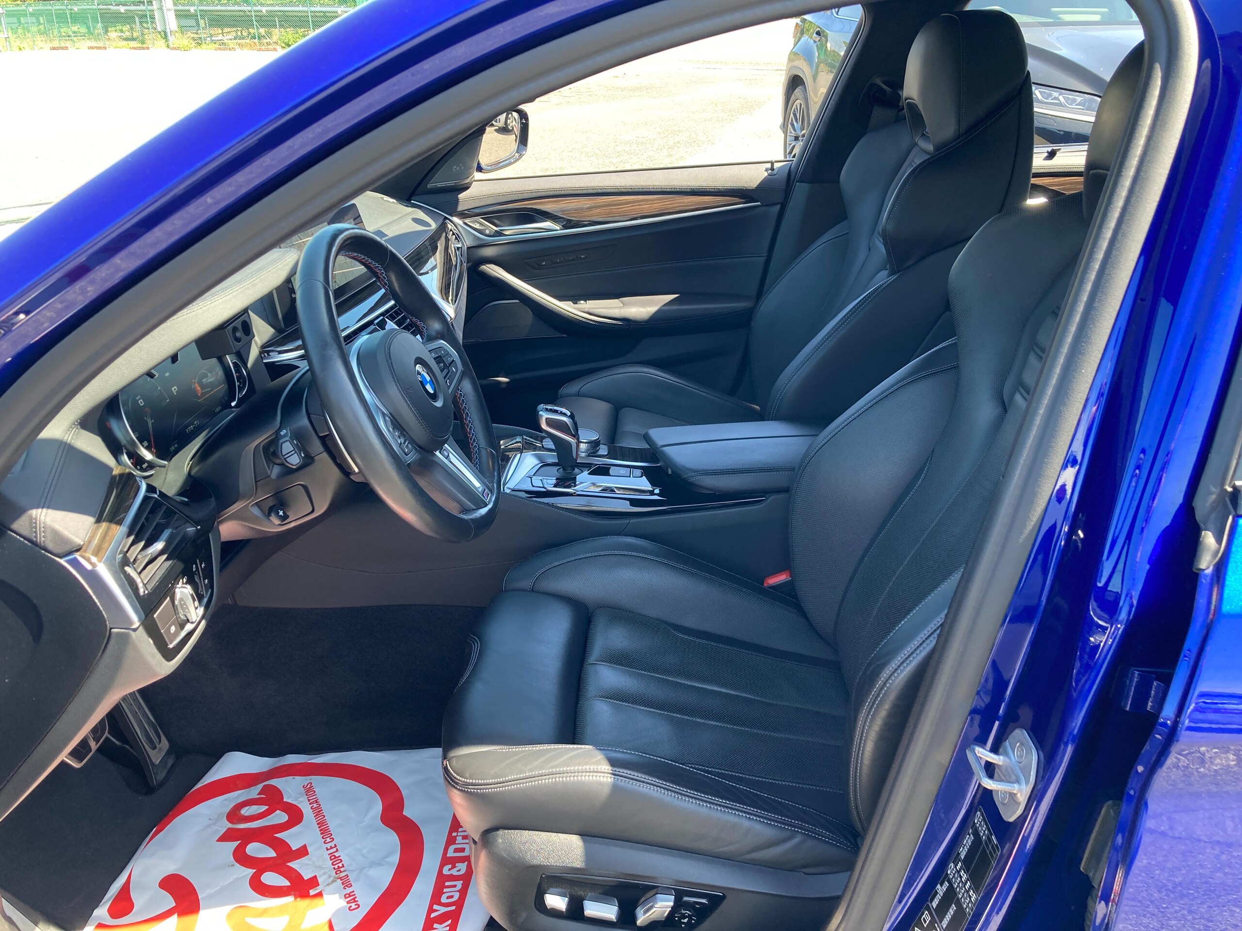 2018 BMW M5 — Photo 11 / 27