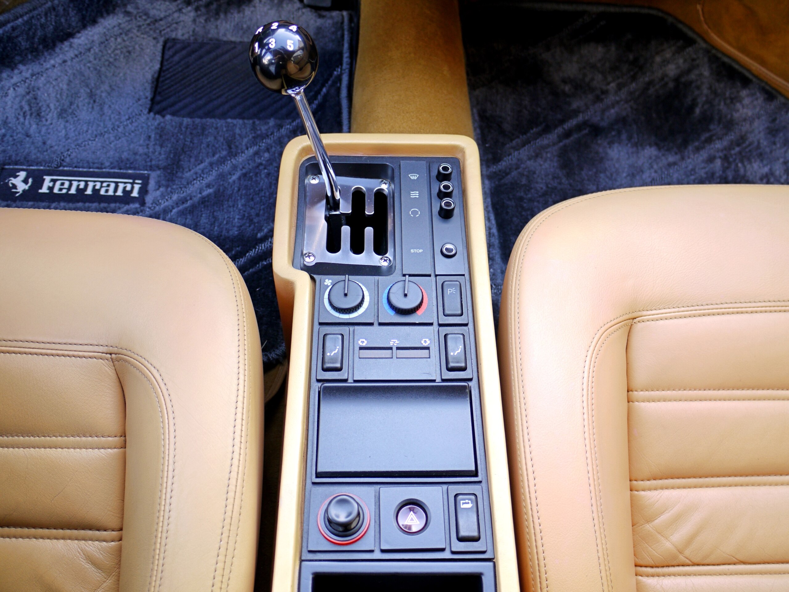1994 Ferrari 512TR — Photo 10 / 16