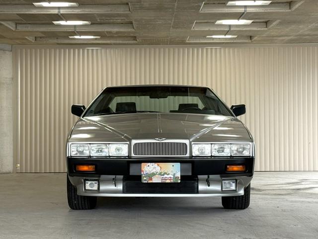 1990 Aston Martin Lagonda for sale in Japan