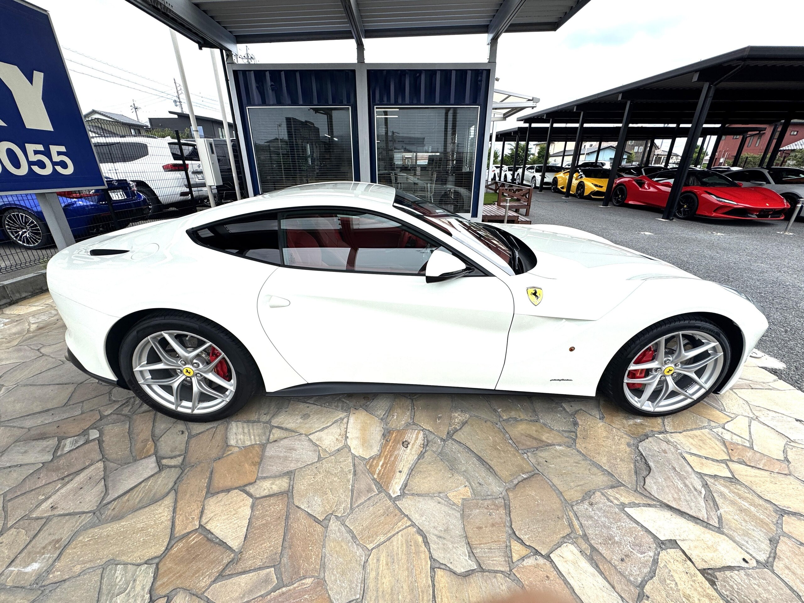 2014 Ferrari F12 Berlinetta — Photo 10 / 54