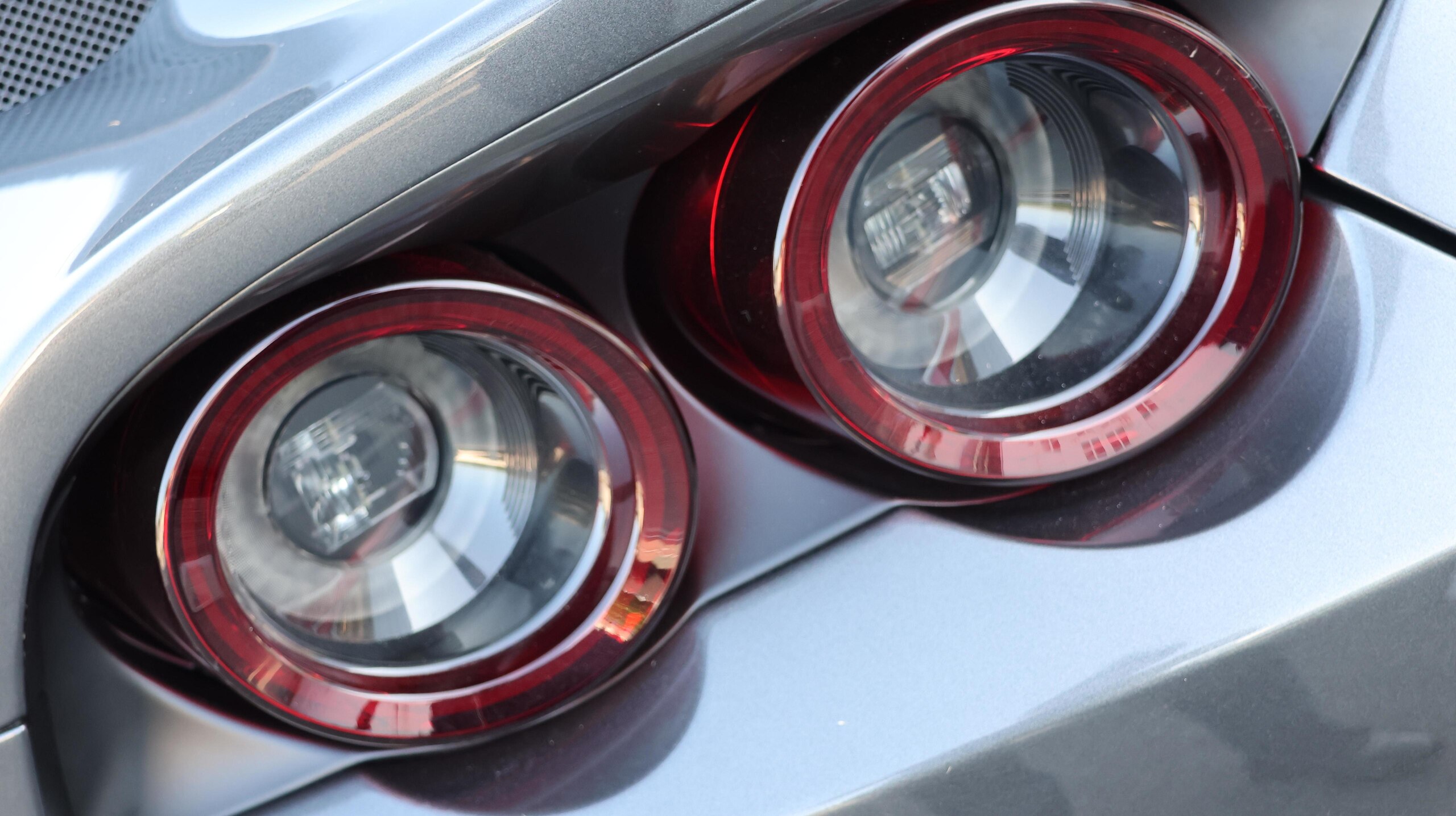 2021 Ferrari 812GTS — Photo 26 / 38