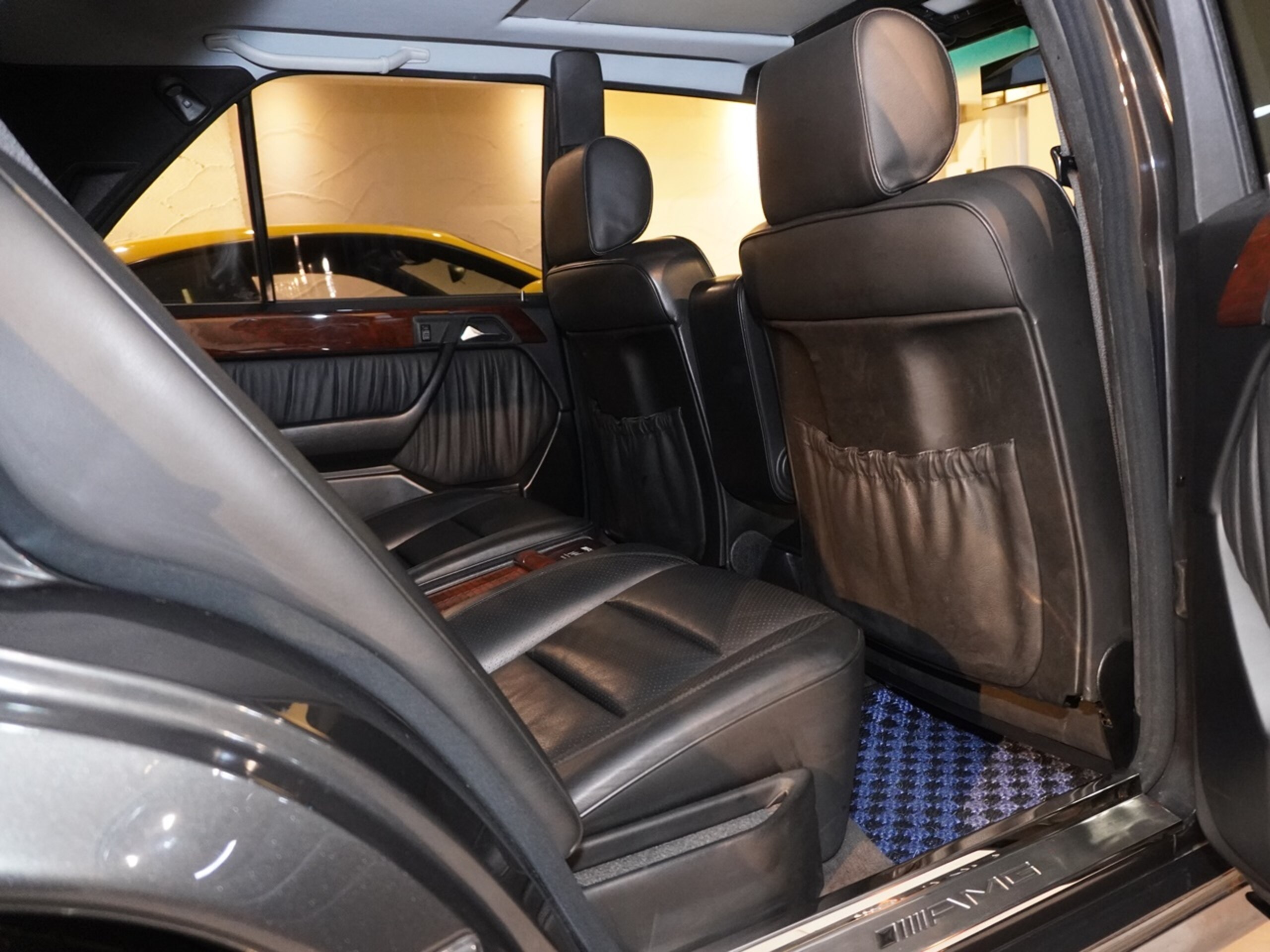 1993 Mercedes Benz E60 AMG — Photo 20 / 24