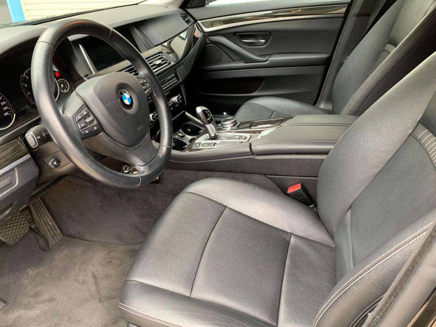 2014 BMW 528i Luxury — Photo 6 / 13