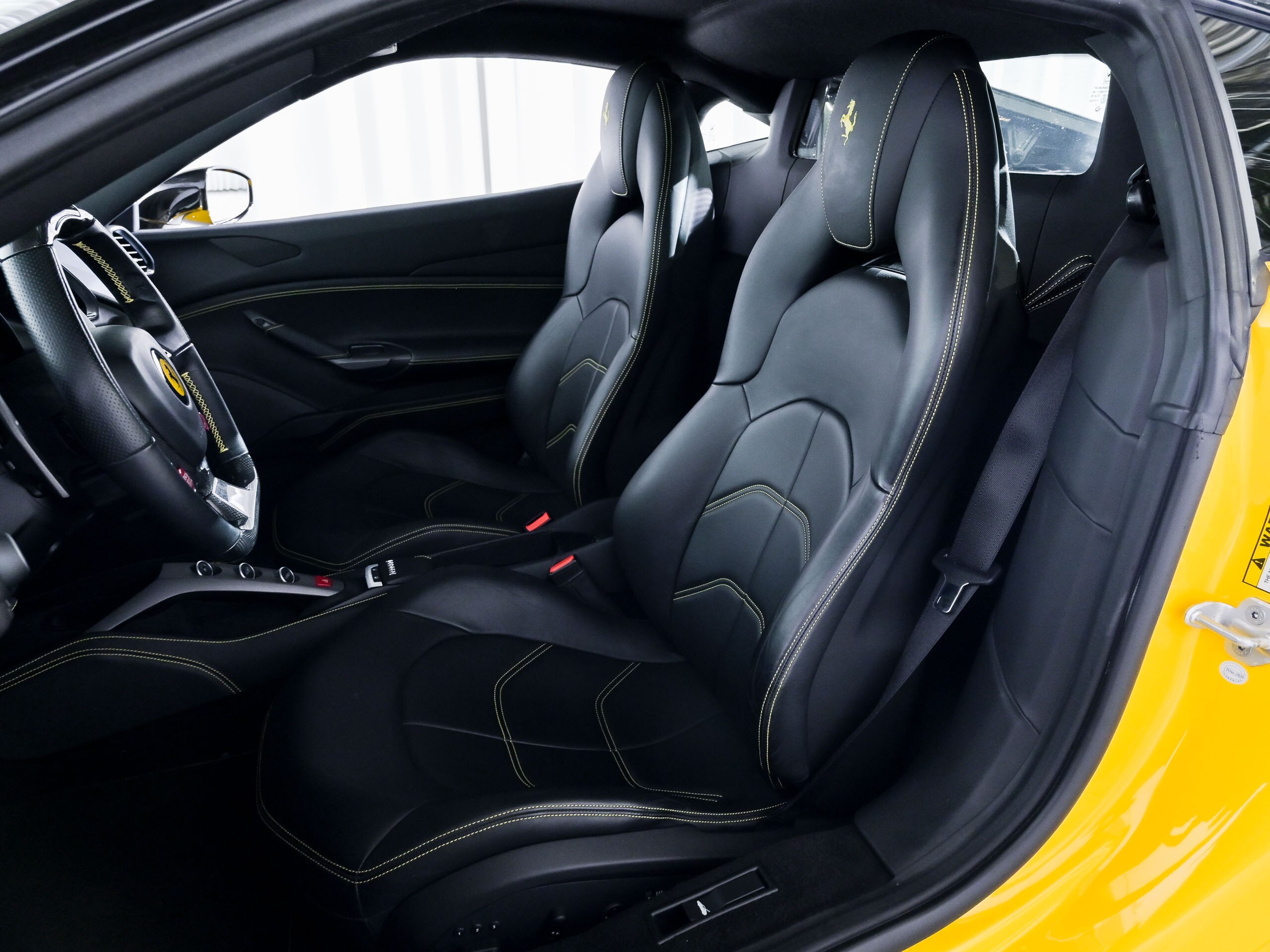 2017 Ferrari 488GTB — Photo 7 / 15