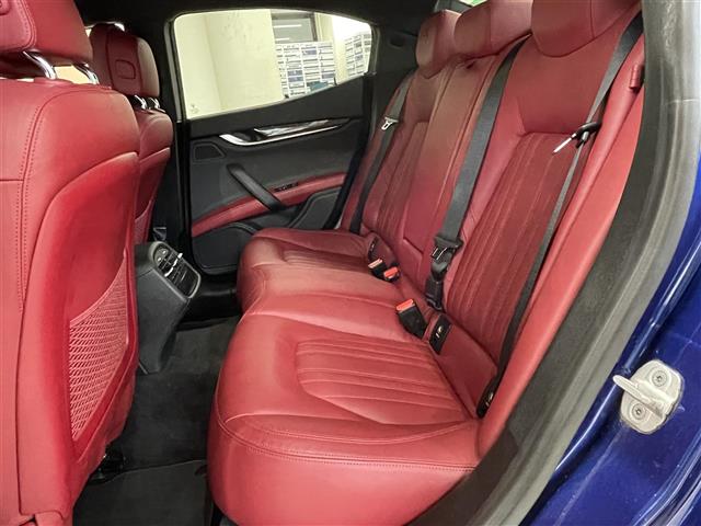 2014 Maserati Ghibli — Photo 22 / 25