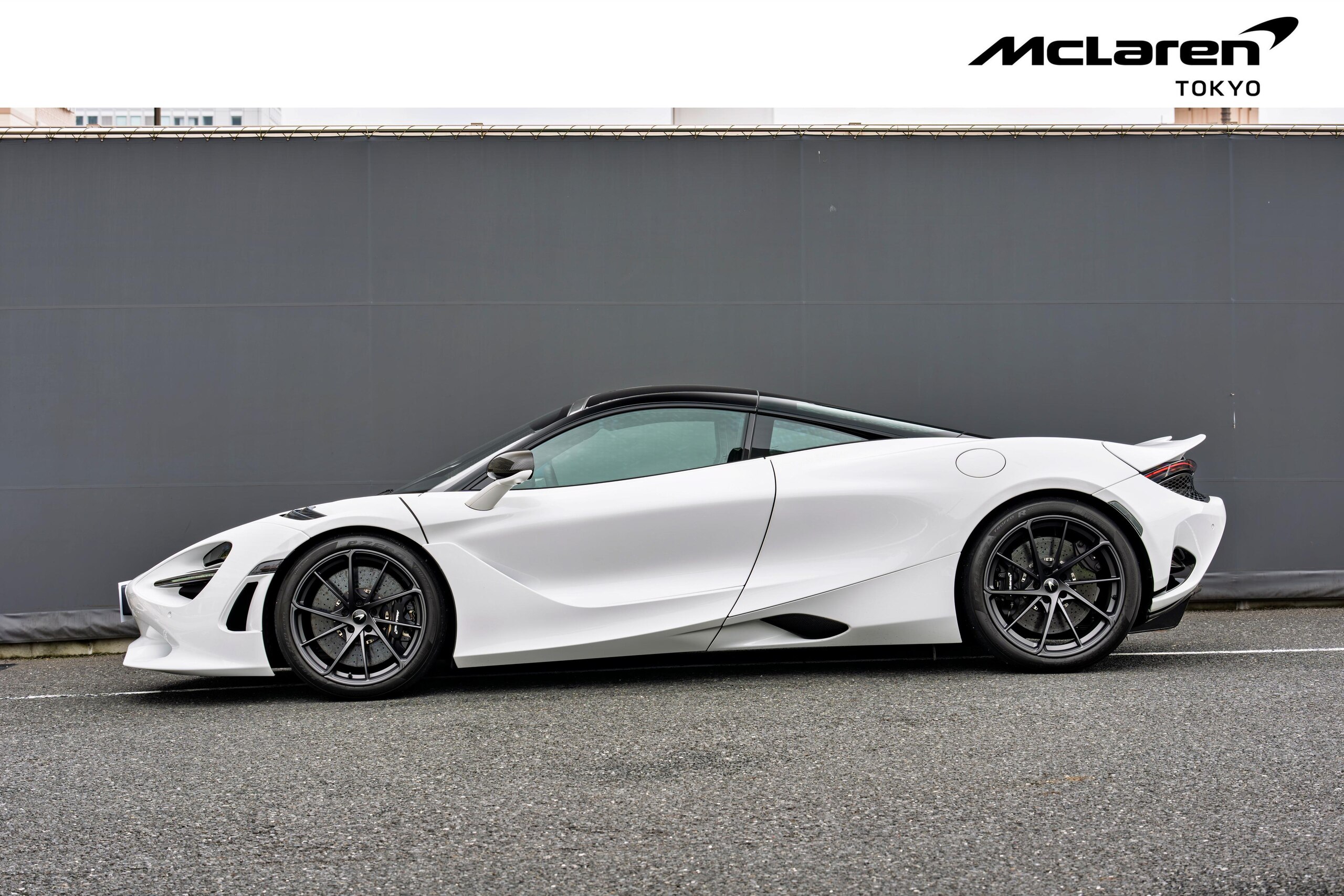 2024 McLaren 750S — Photo 14 / 44