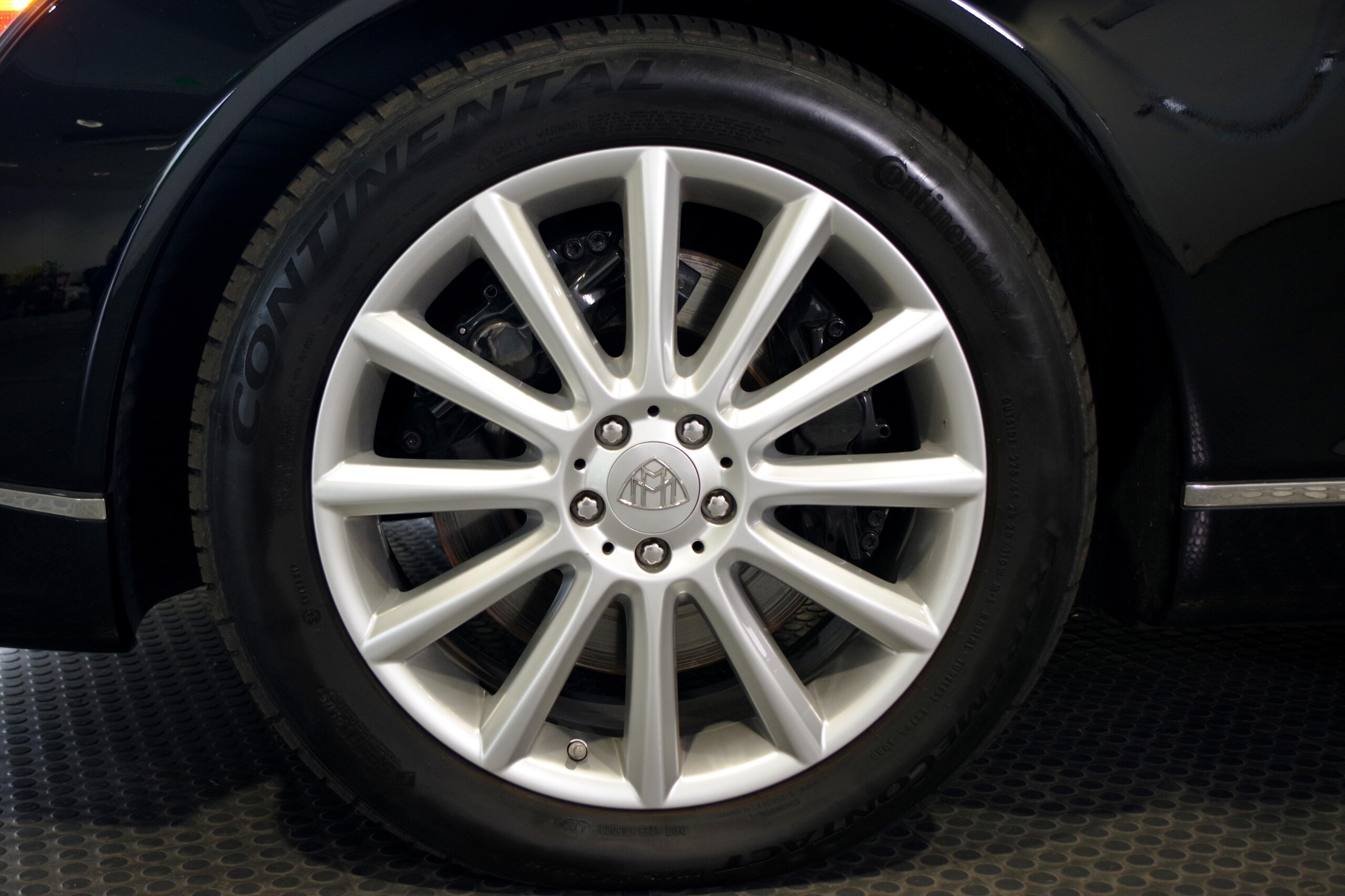 2006 Mercedes Benz Maybach 57S — Photo 17 / 19