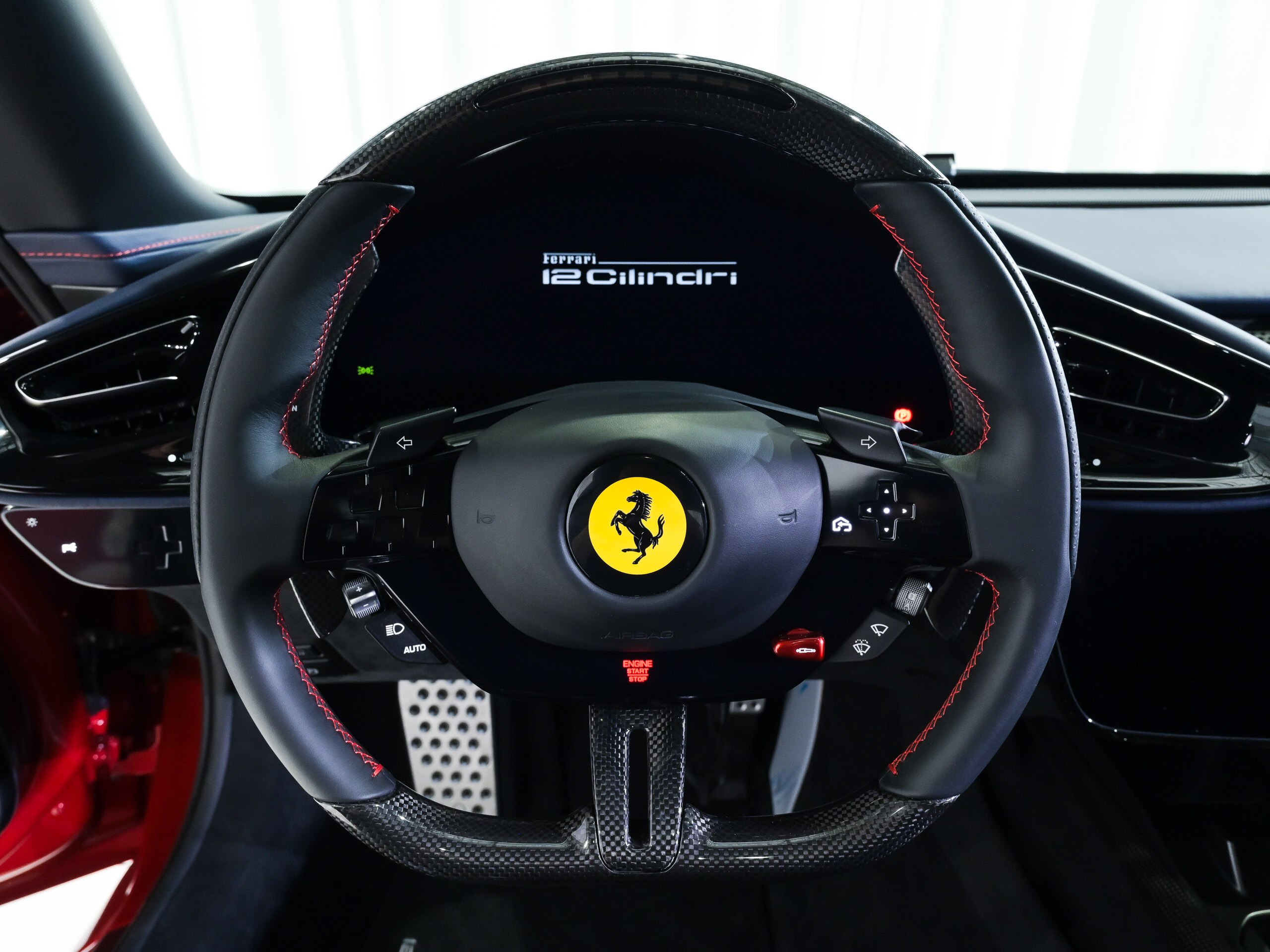 2025 Ferrari 12Cilindri — Photo 10 / 55