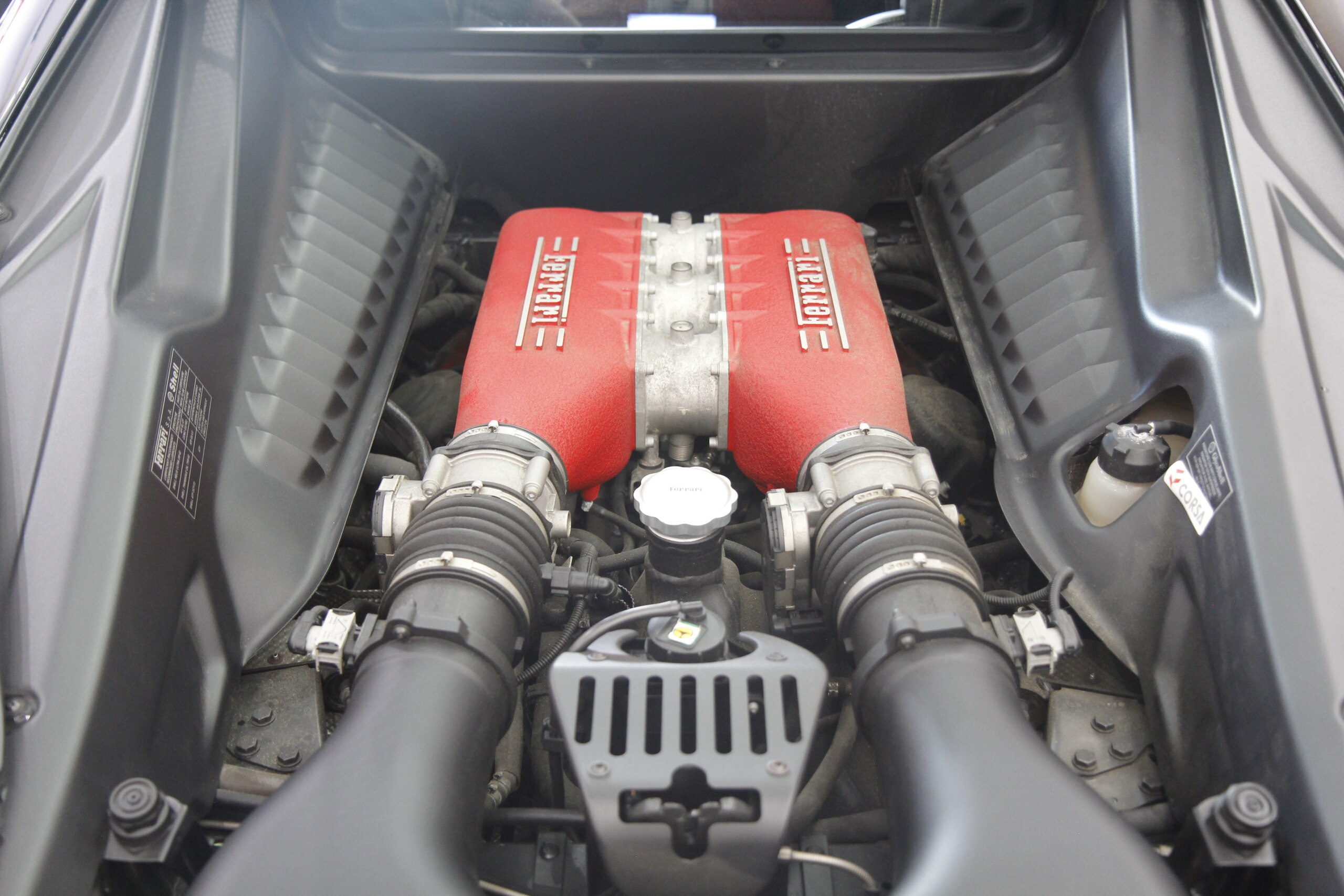 2012 Ferrari 458 Italia F1 DCT — Photo 15 / 17