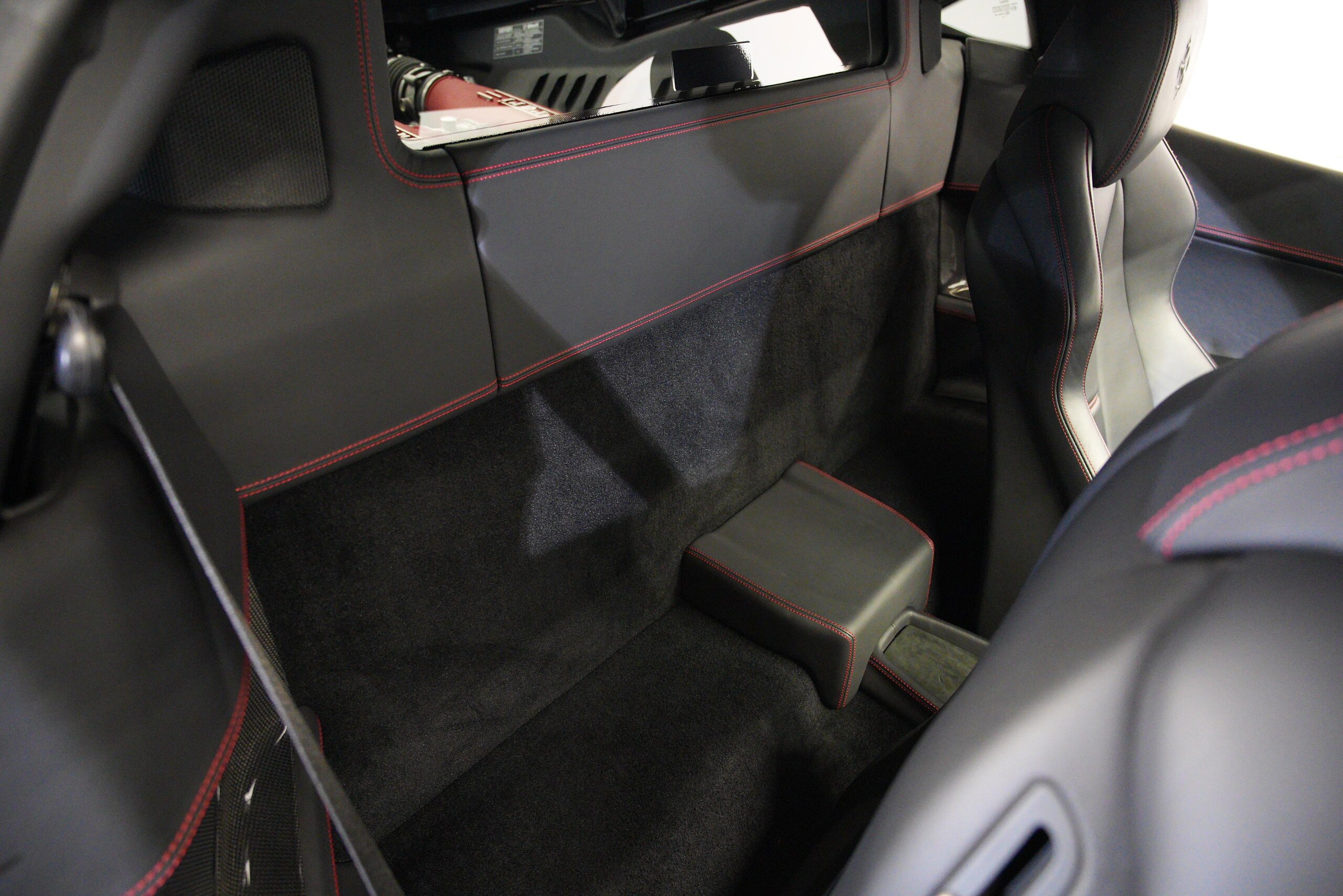 2010 Ferrari 458 Italia F1 DCT — Photo 17 / 19