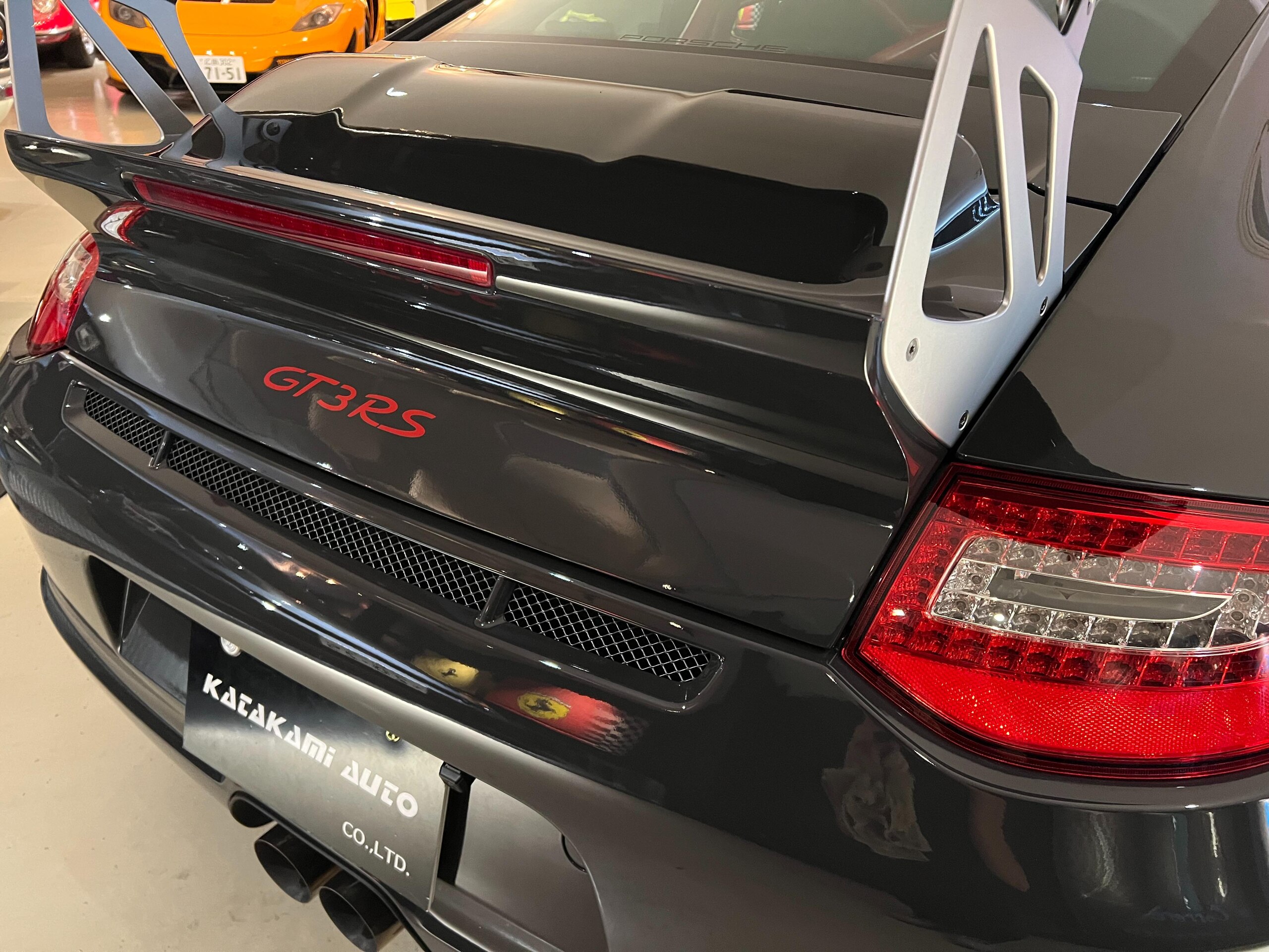 2010 Porsche 911 GT3 RS — Photo 32 / 35
