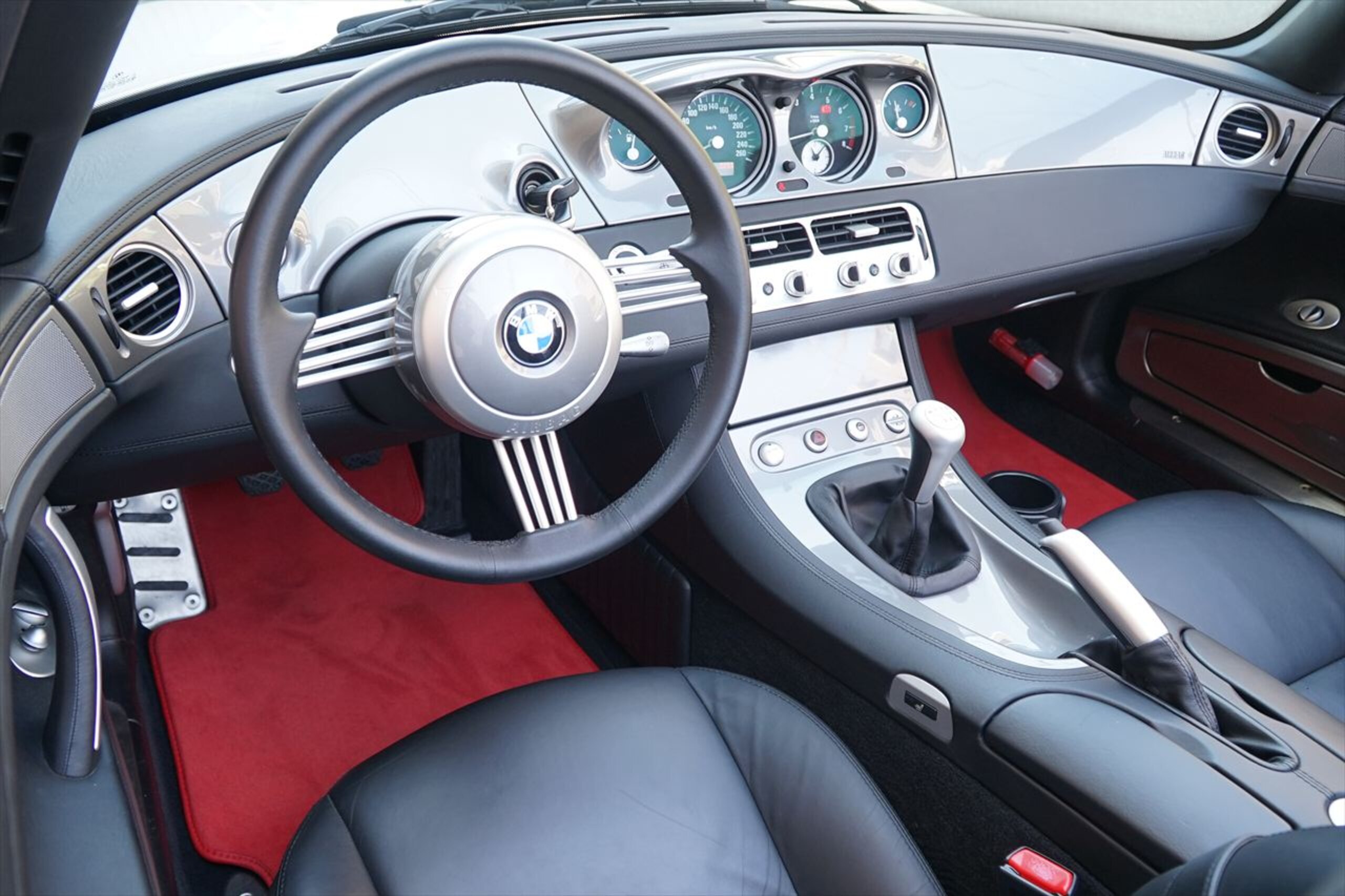 2001 BMW Z8 — Photo 10 / 22