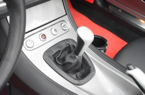 2000 BMW Z8 — Photo 21 / 25