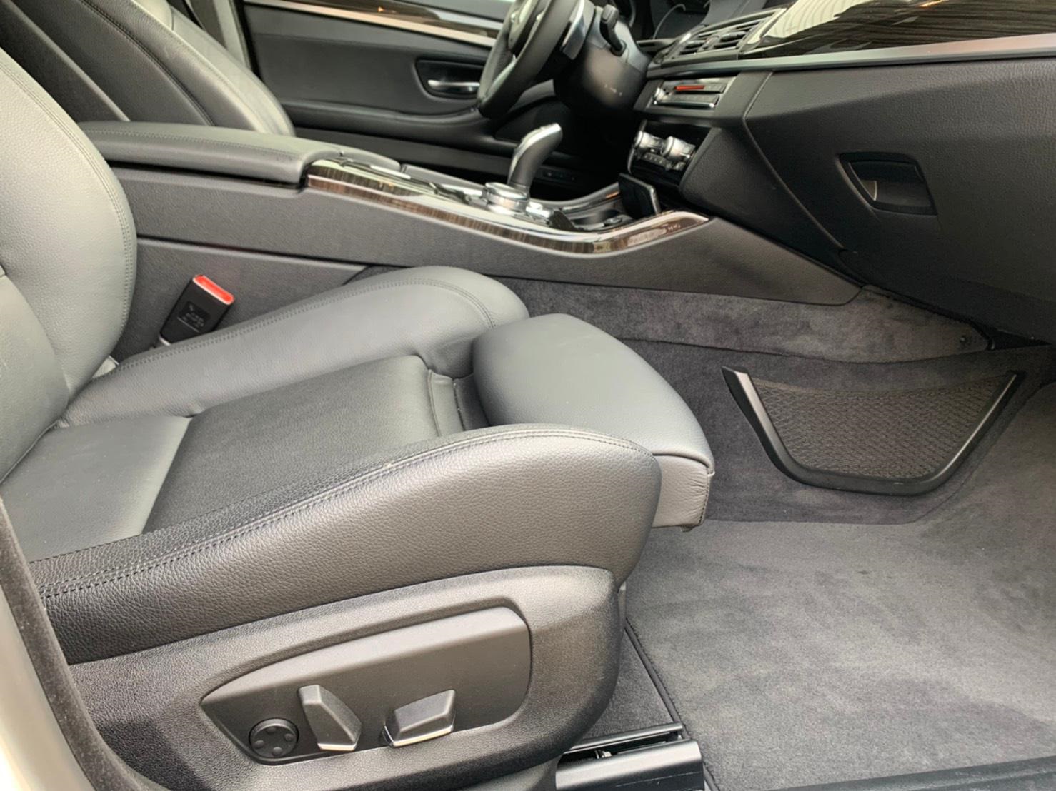 2015 BMW 528i M Sport — Photo 23 / 32