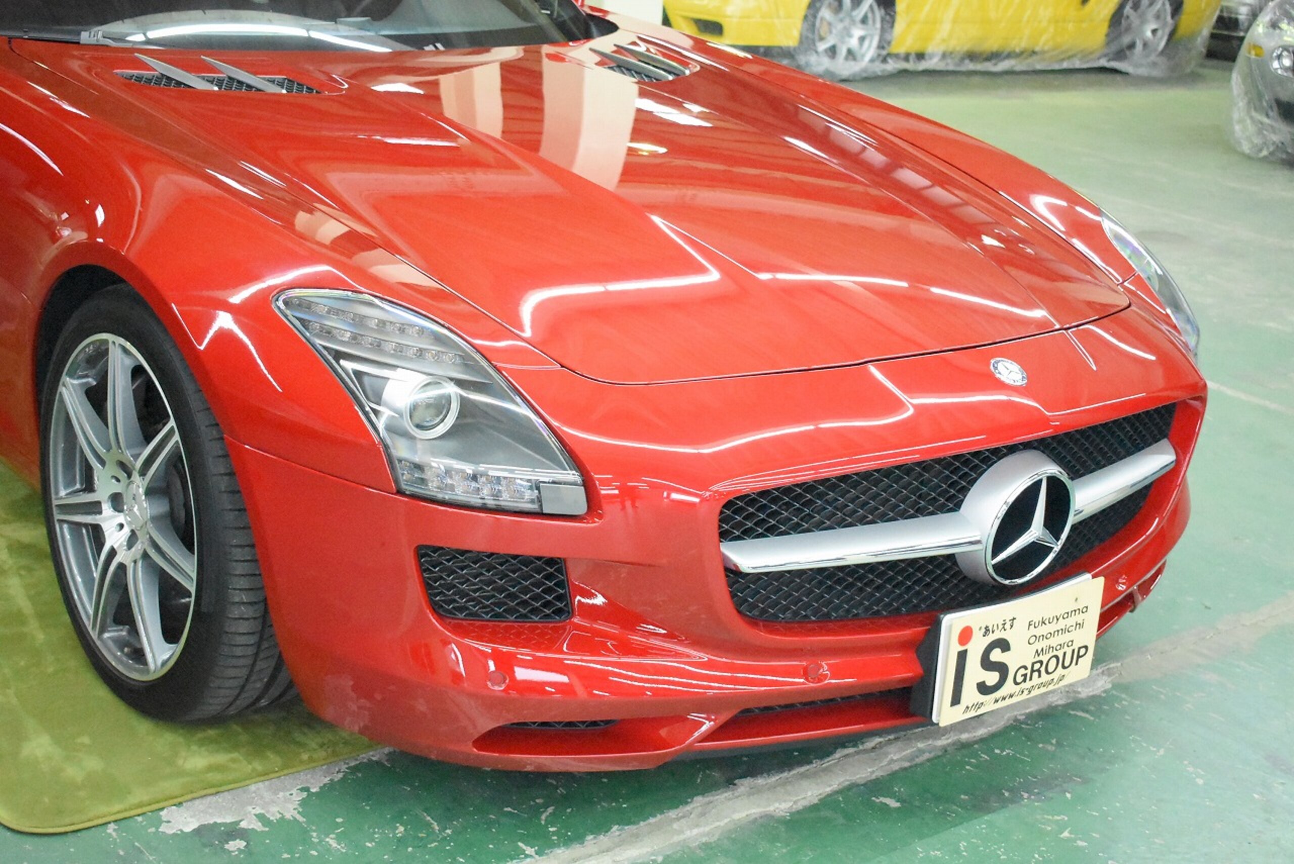 2010 Mercedes Benz SLS AMG — Photo 7 / 26