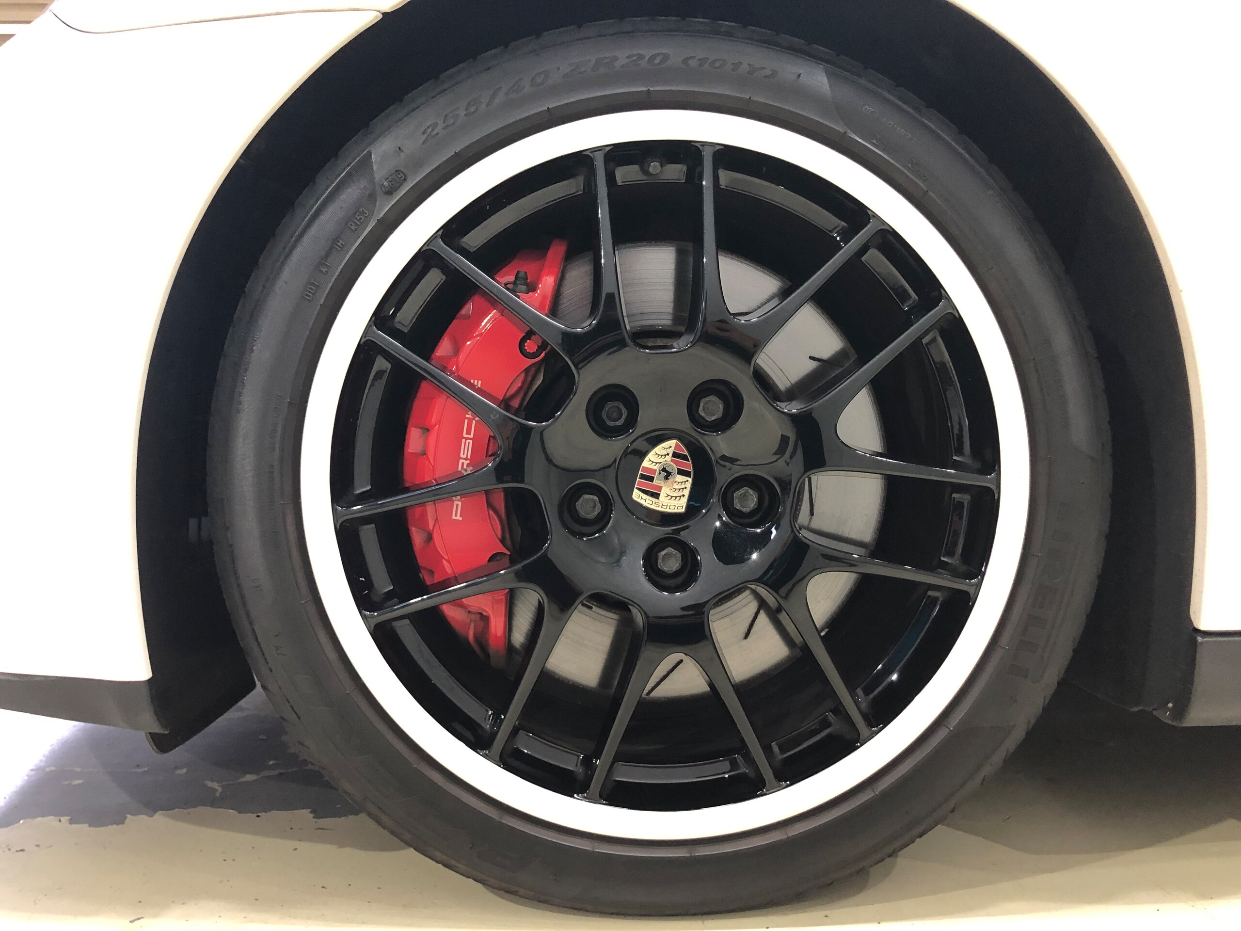 2012 Porsche Panamera GTS — Photo 10 / 32