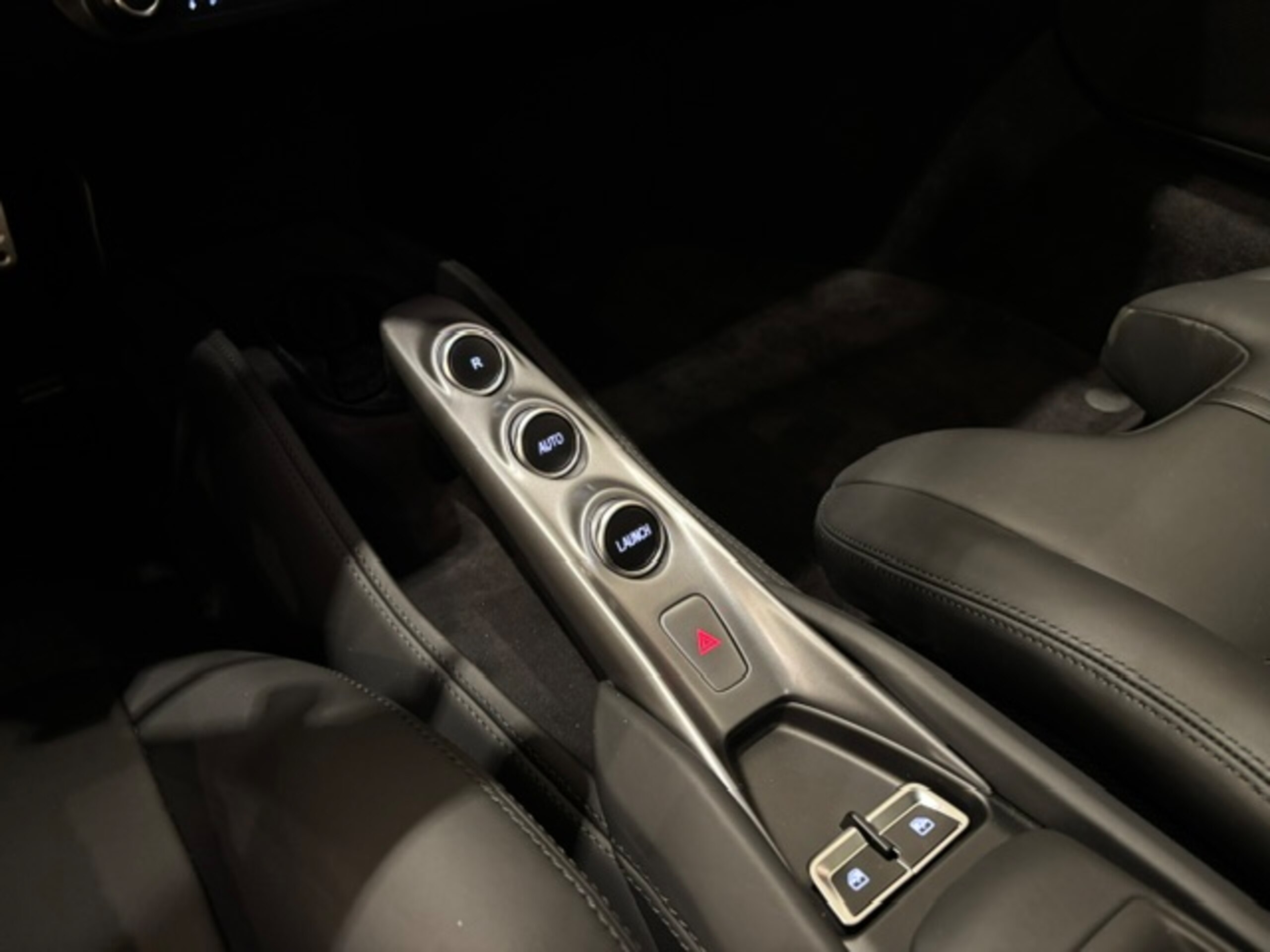 2022 Ferrari F8 Spider — Photo 8 / 26
