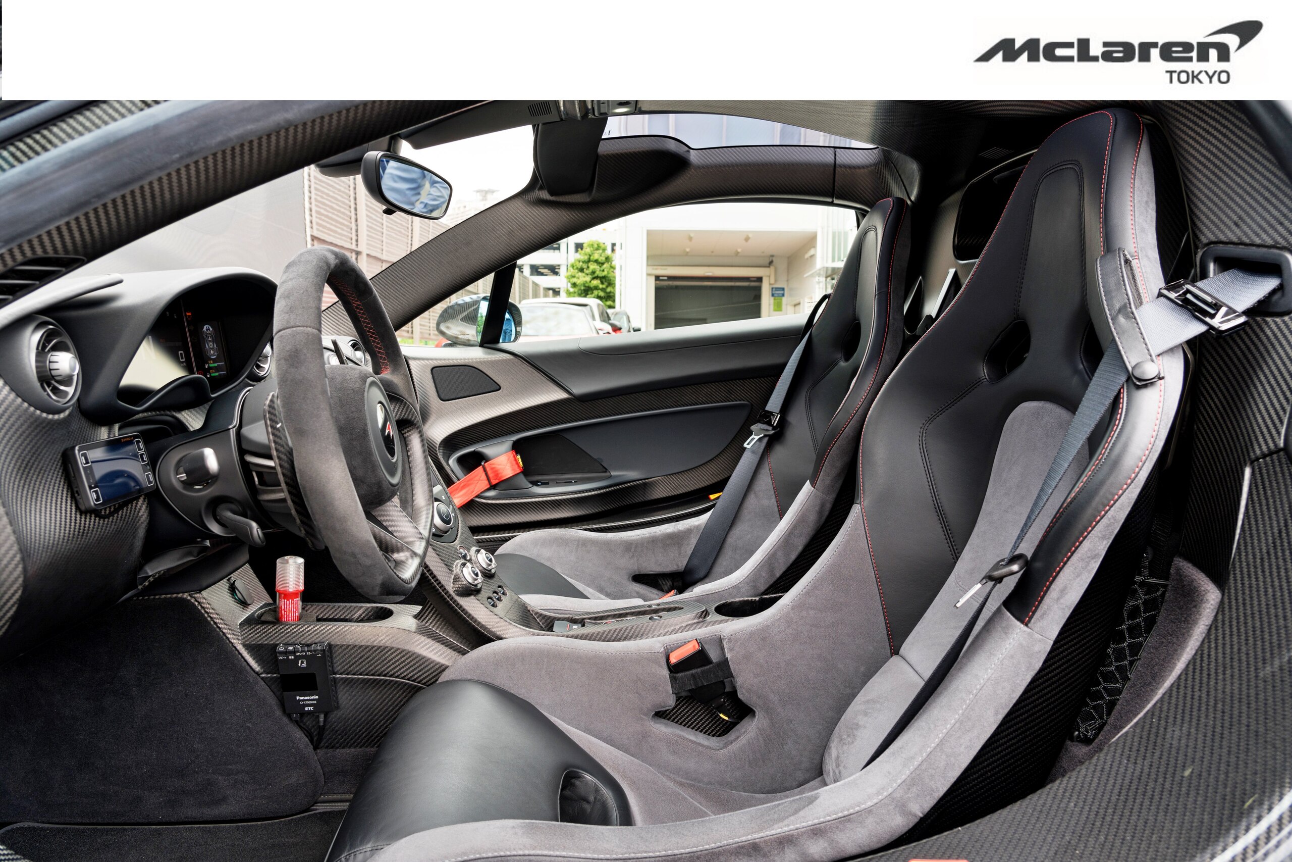 2014 McLaren P1 Limited Edition — Photo 10 / 25