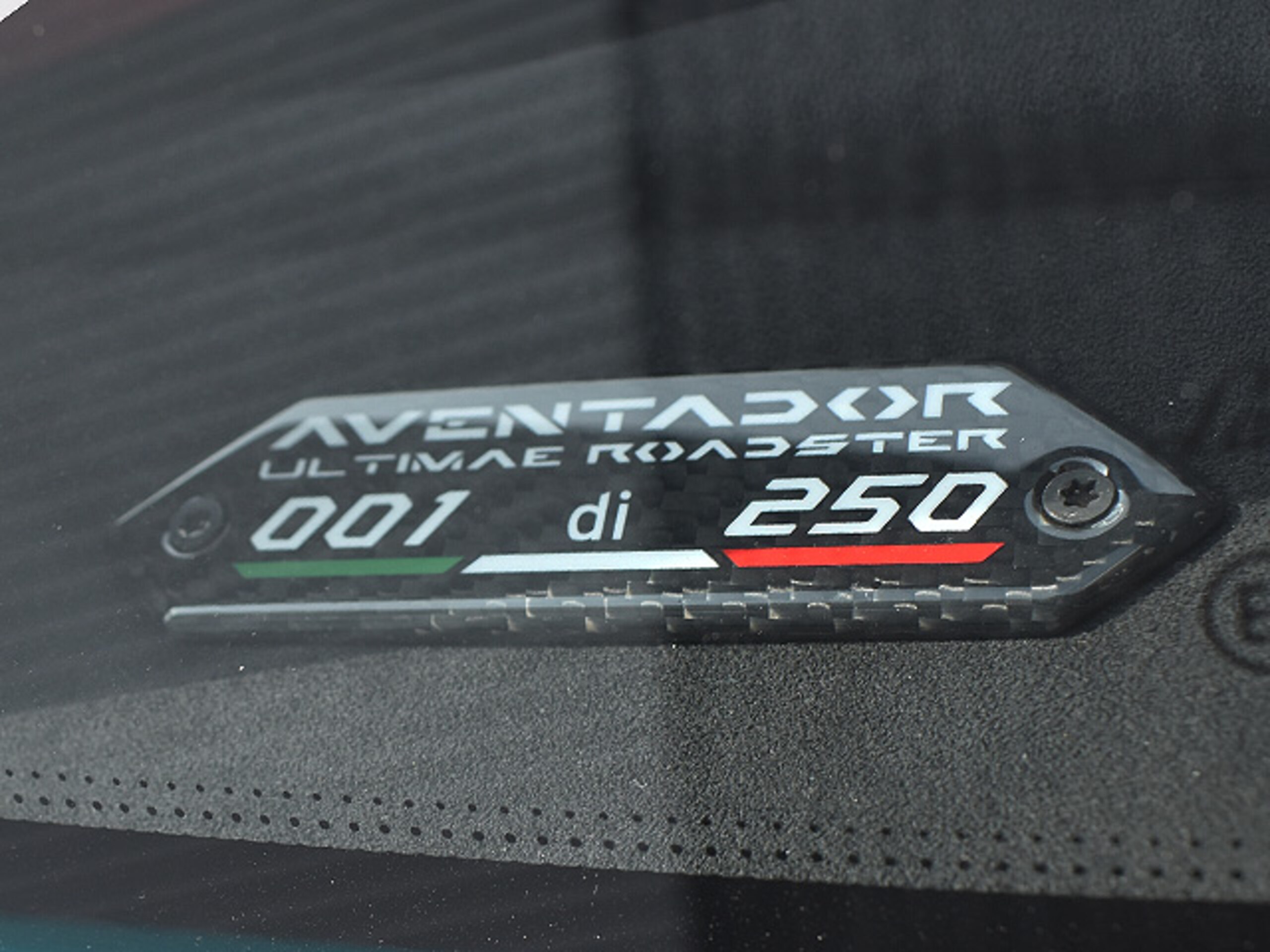 2022 Lamborghini Aventador Roadster LP780-4 Ultimae — Photo 38 / 38