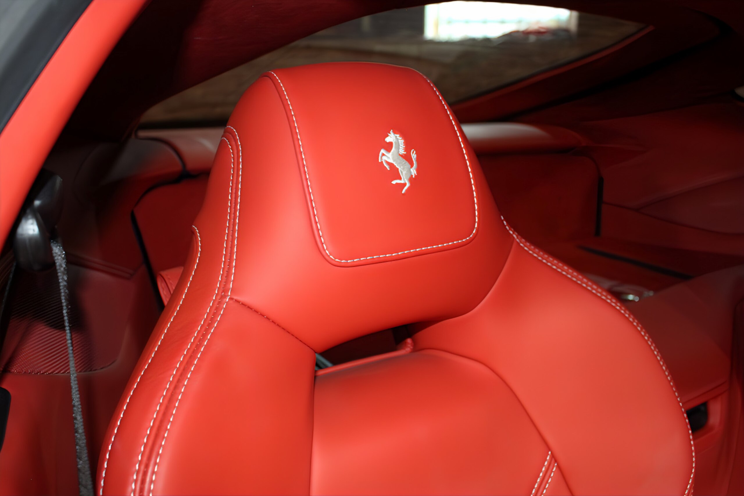 2013 Ferrari F12 Berlinetta — Photo 38 / 48