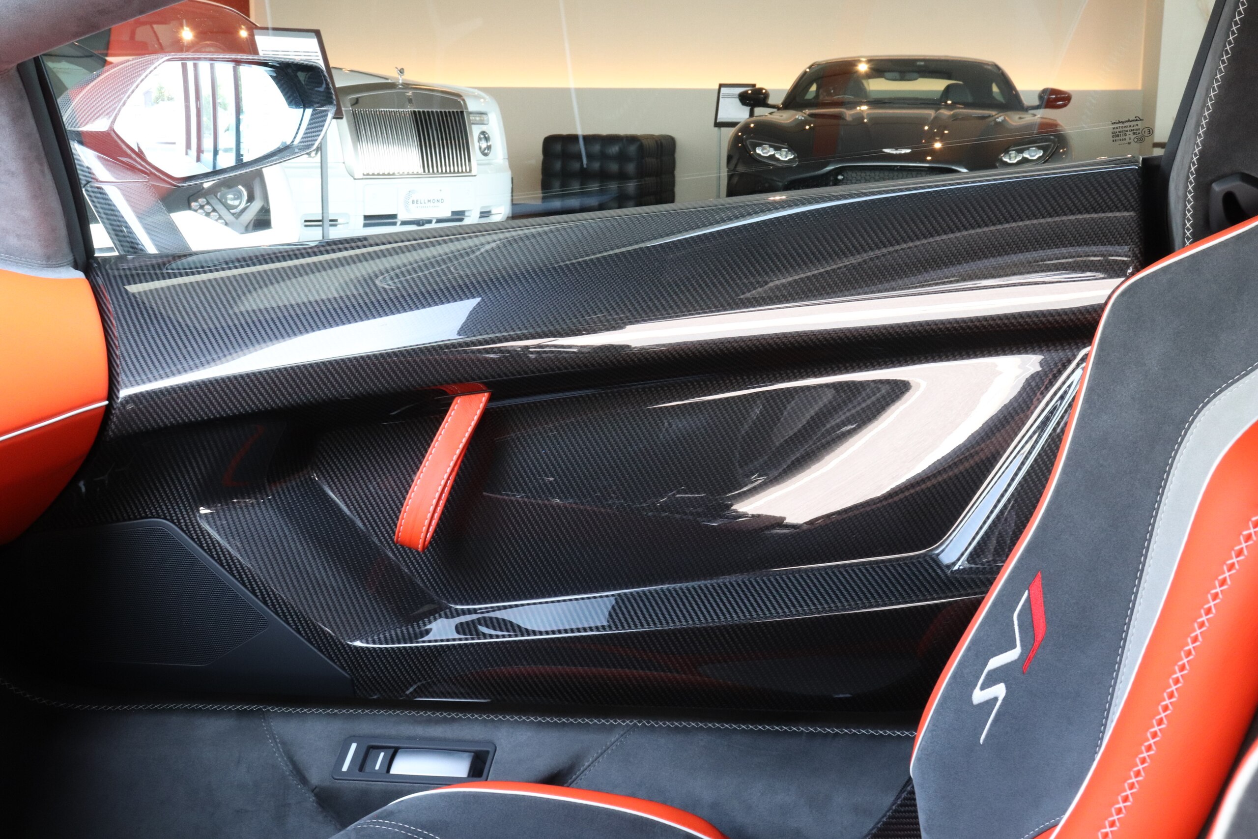 2021 Lamborghini Aventador Roadster SVJ 63 — Photo 19 / 21