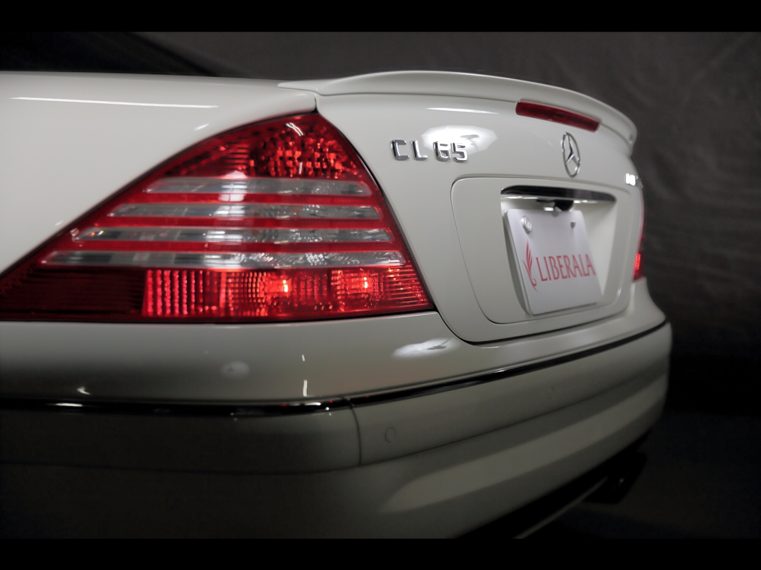 2004 Mercedes Benz CL55 AMG — Photo 11 / 13