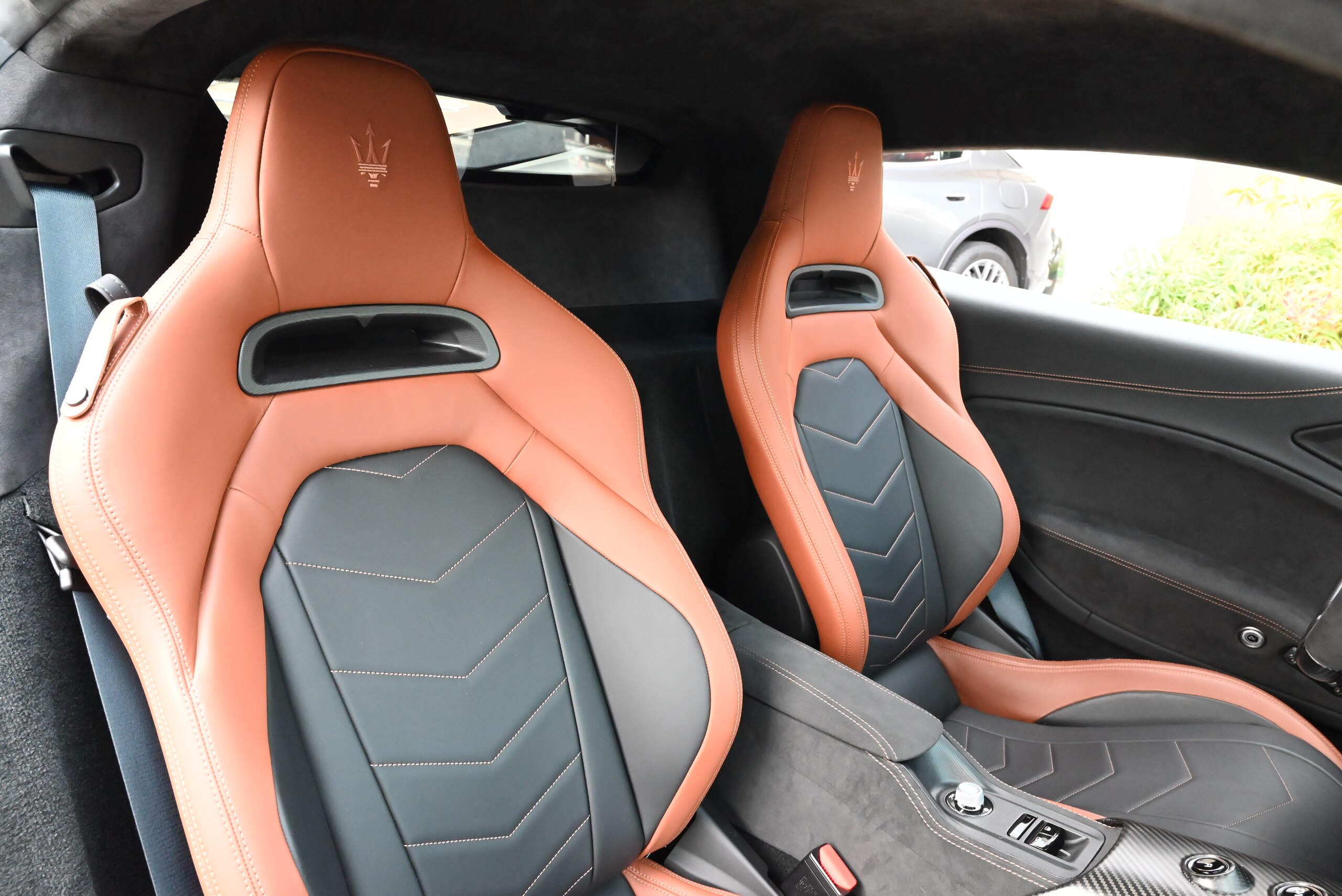 2022 Maserati MC20 — Photo 17 / 23