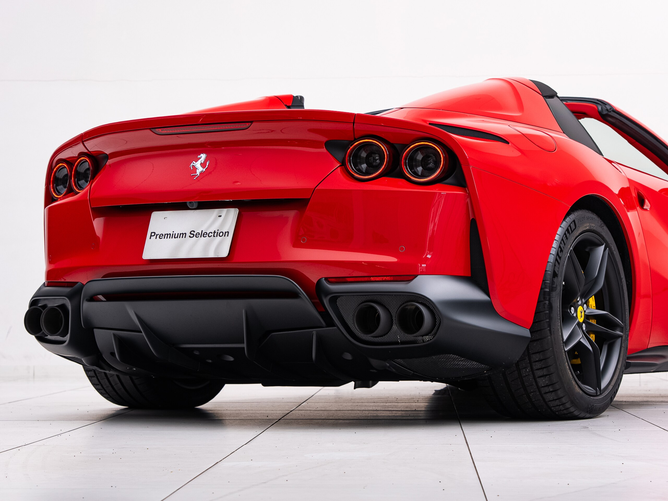 2021 Ferrari 812GTS — Photo 44 / 55