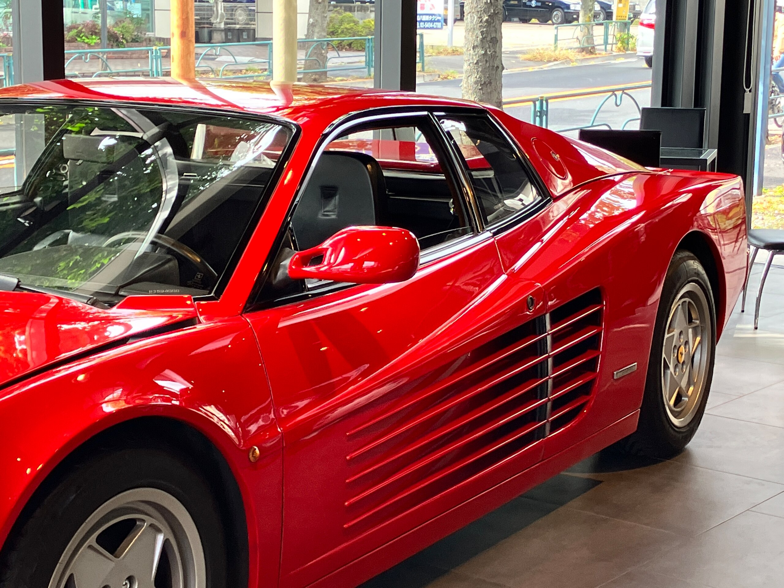 1990 Ferrari Testarossa — Photo 6 / 22