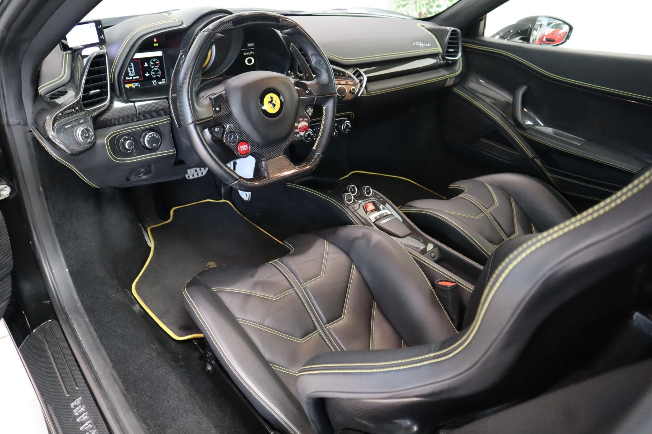 2012 Ferrari 458 Italia F1 DCT — Photo 7 / 18