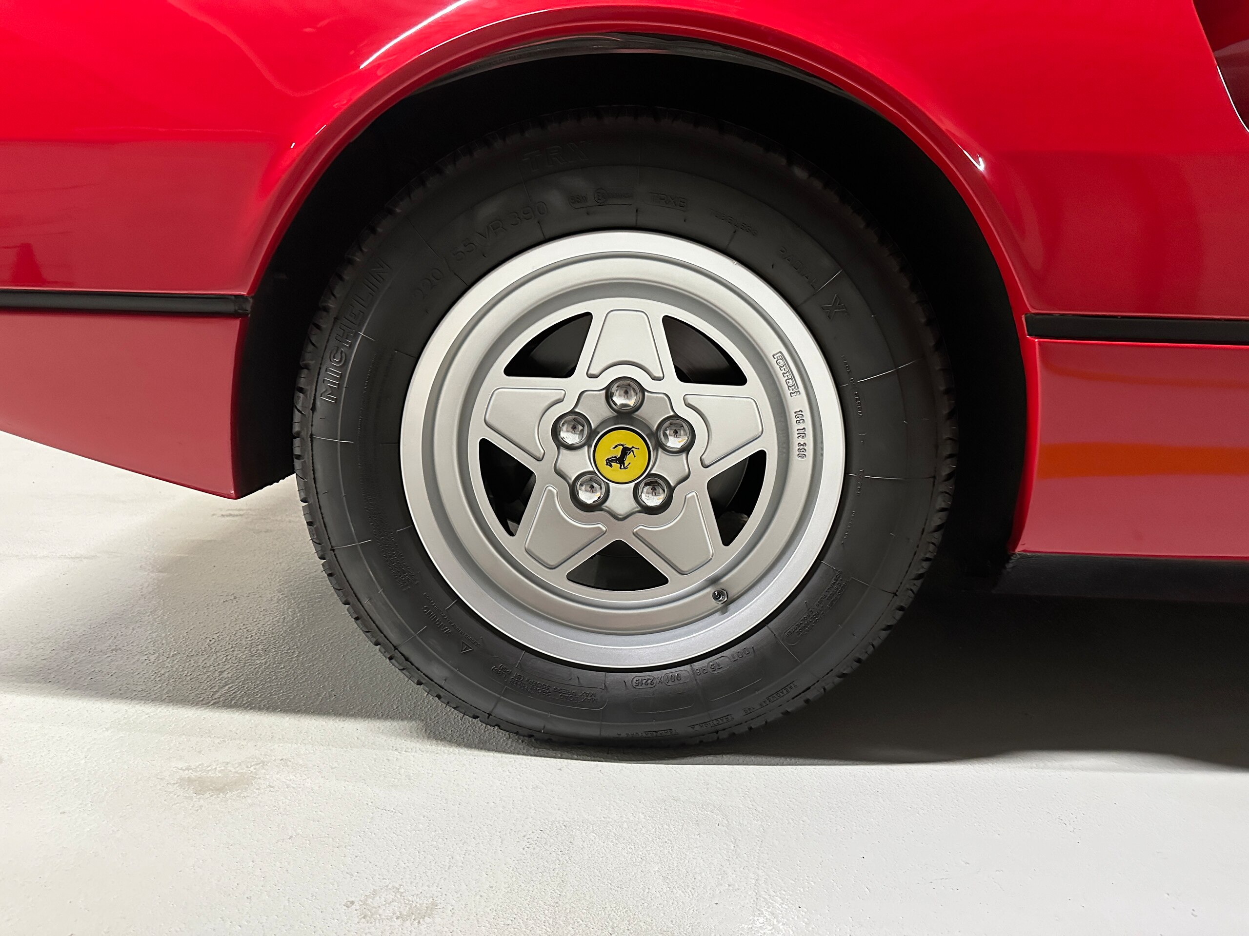 1986 Ferrari 308 GTB — Photo 18 / 20