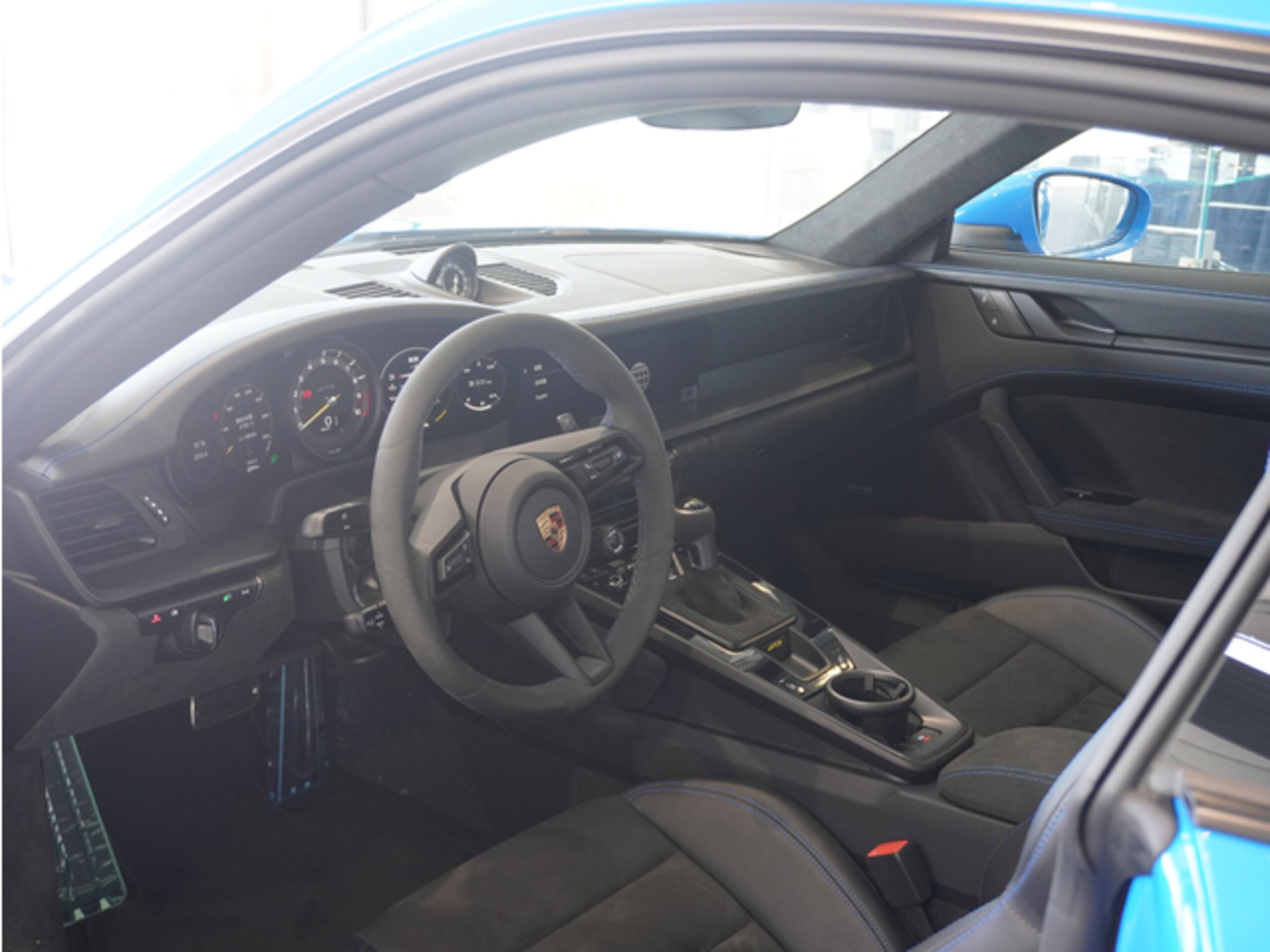 2022 Porsche 911 GT3 — Photo 7 / 17