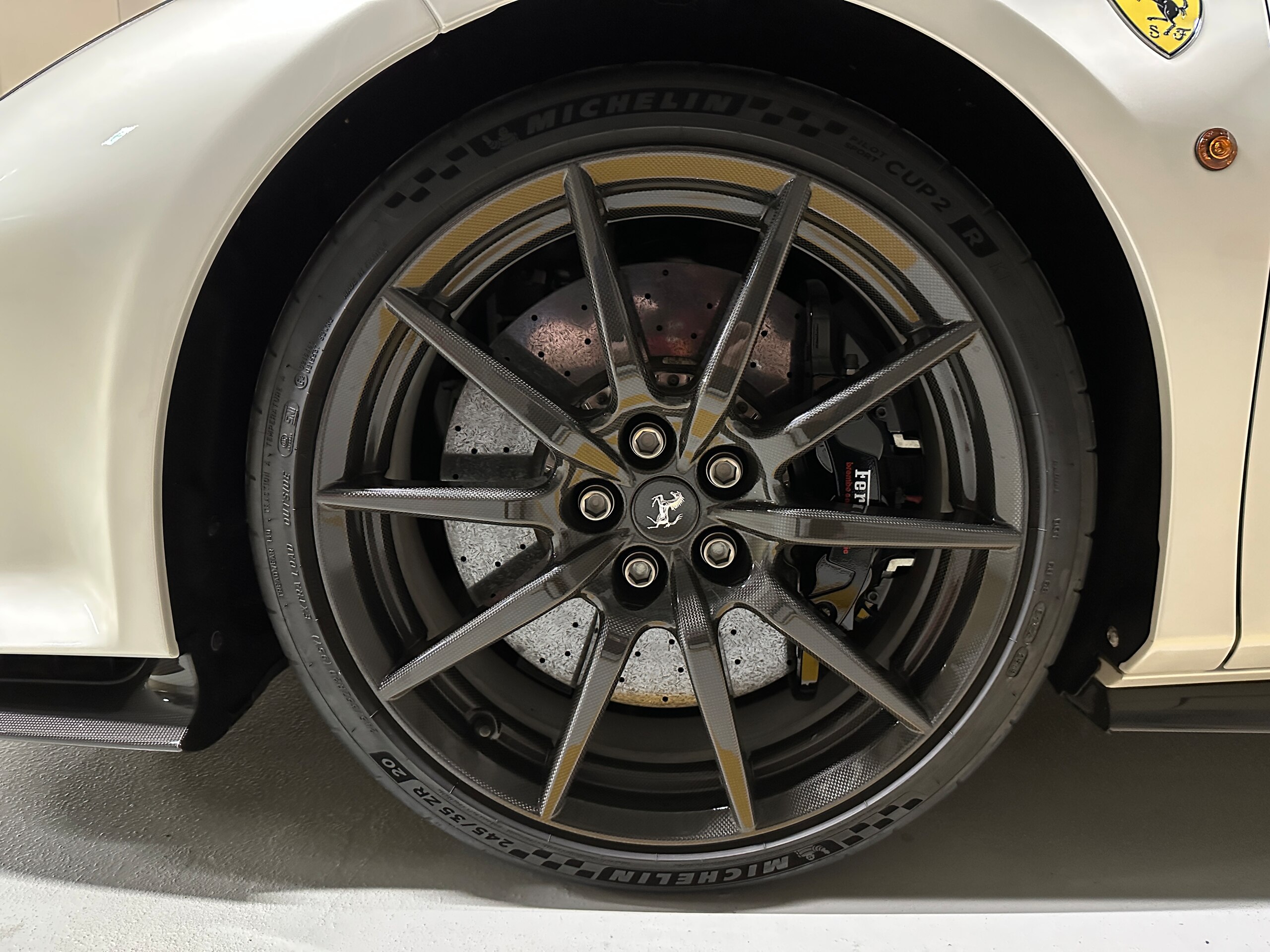 2019 Ferrari 488 Pista — Photo 15 / 17
