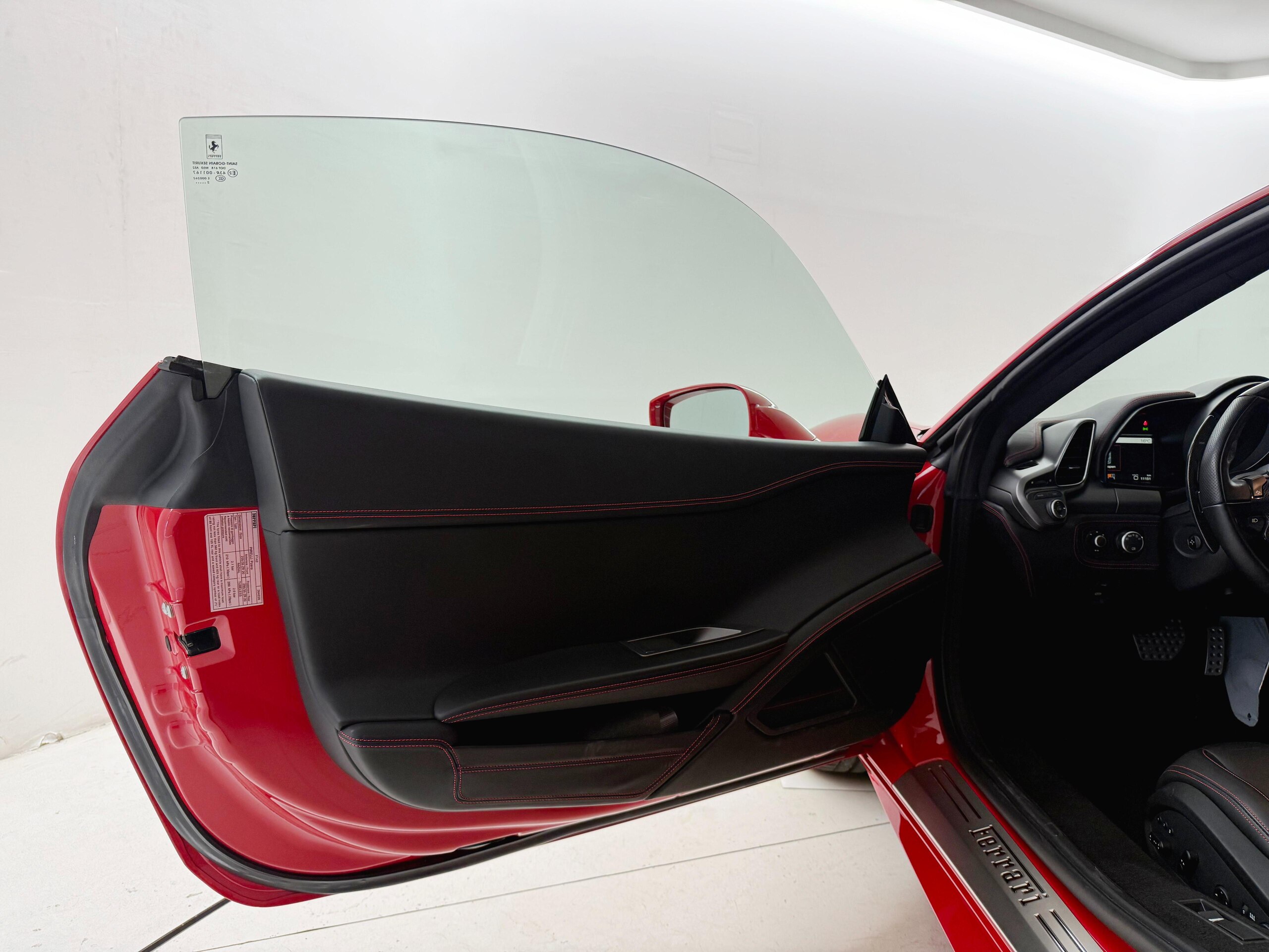 2013 Ferrari 458 Italia F1 DCT — Photo 7 / 19