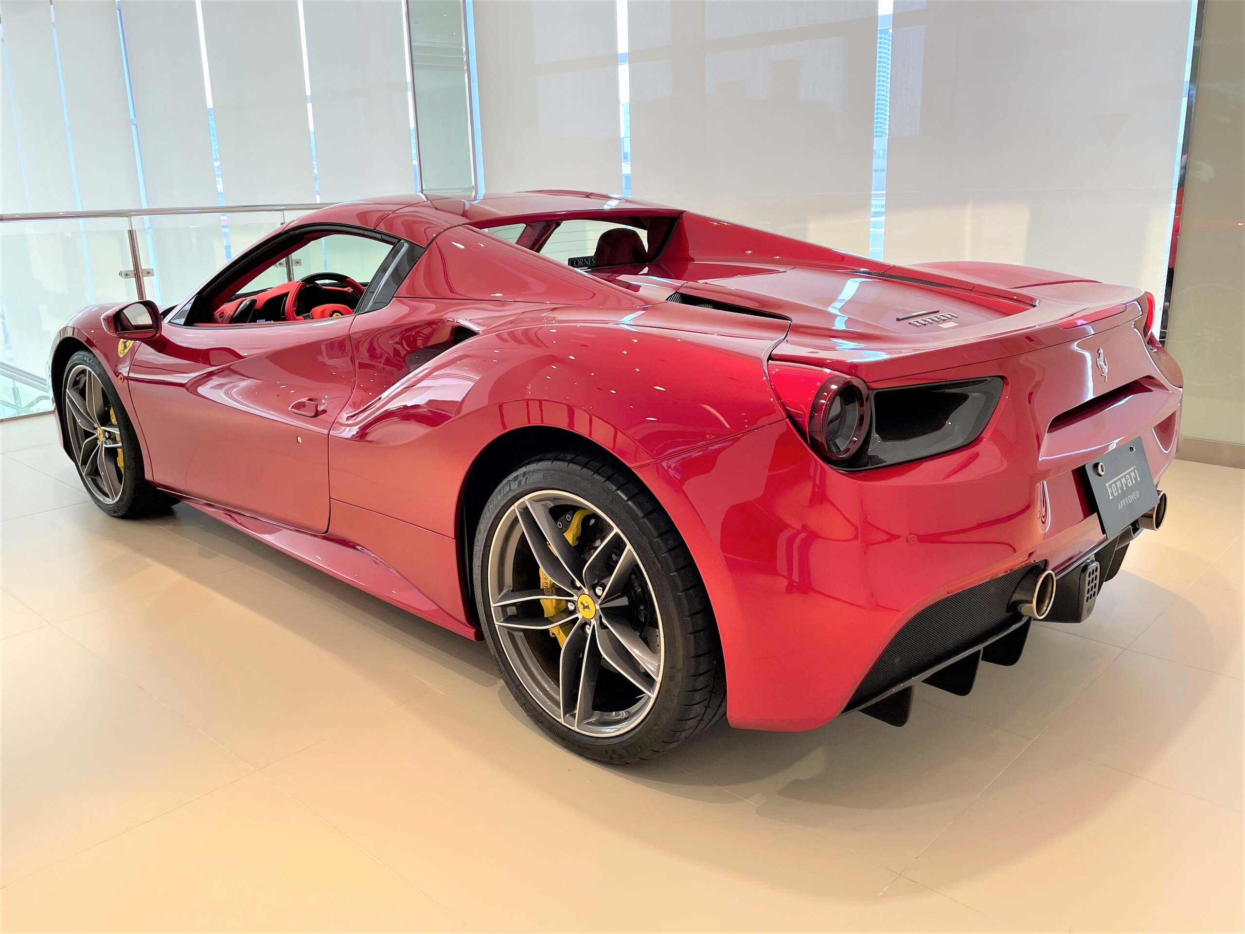 2018 Ferrari 488 Spider — Photo 9 / 29