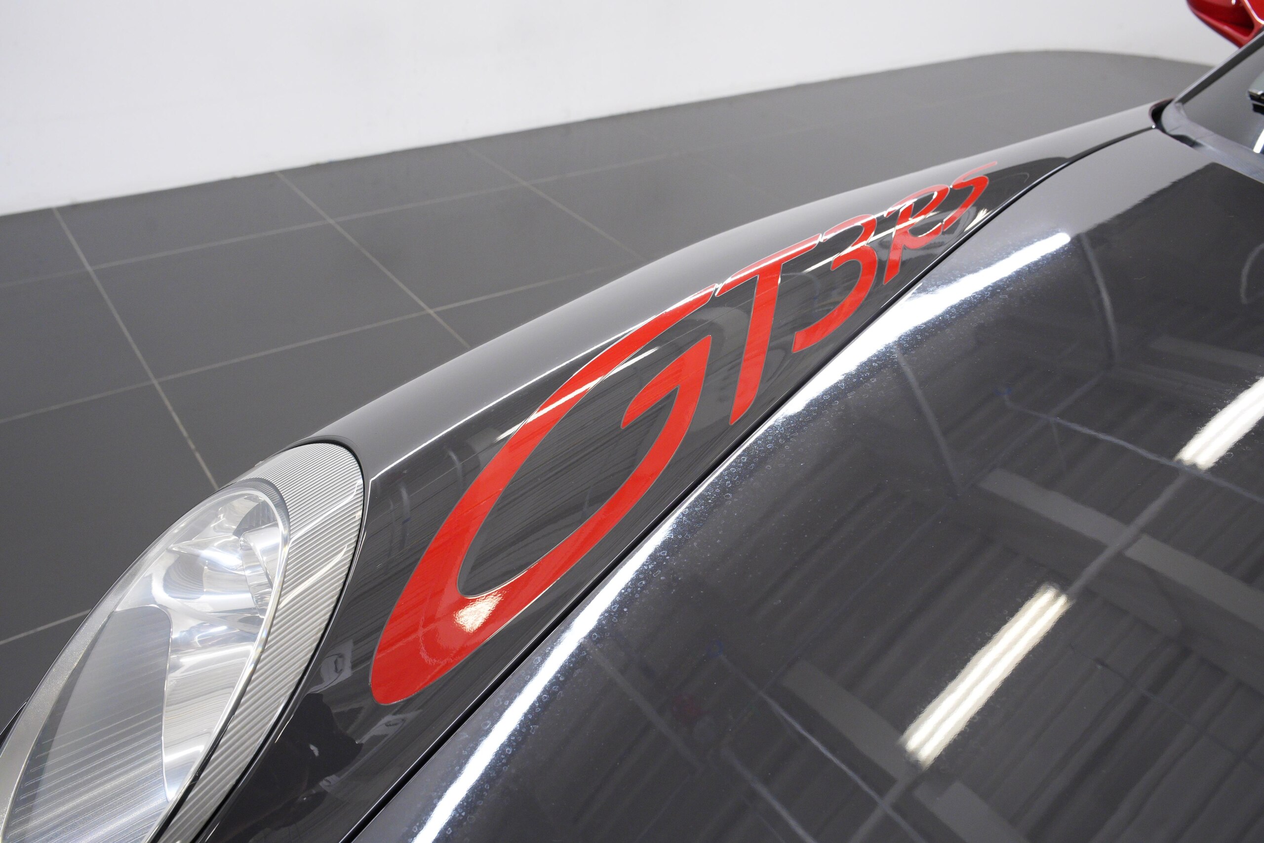 2011 Porsche 911 GT3 RS — Photo 24 / 43