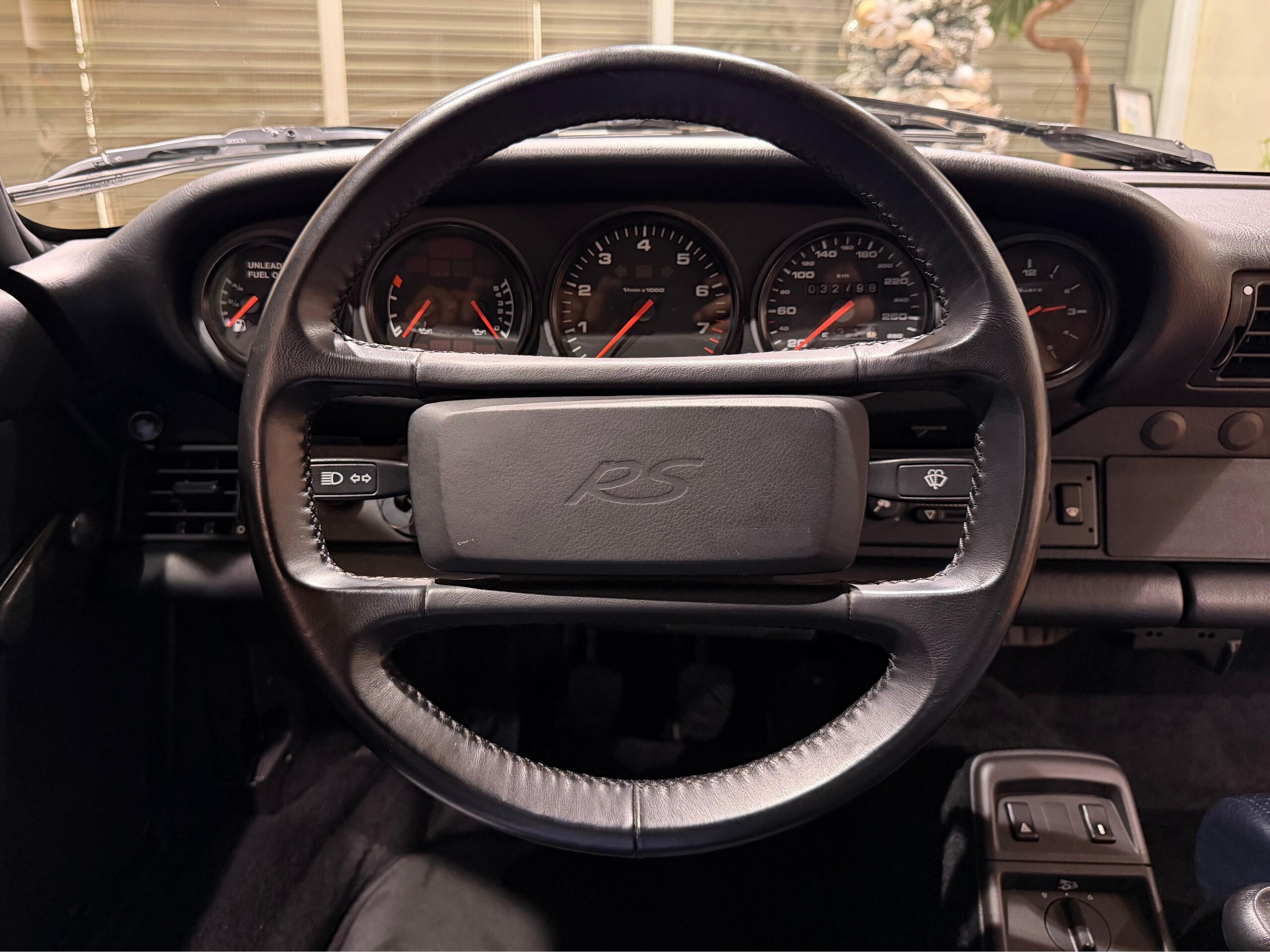 1992 Porsche 911 Carrera RS — Photo 8 / 15