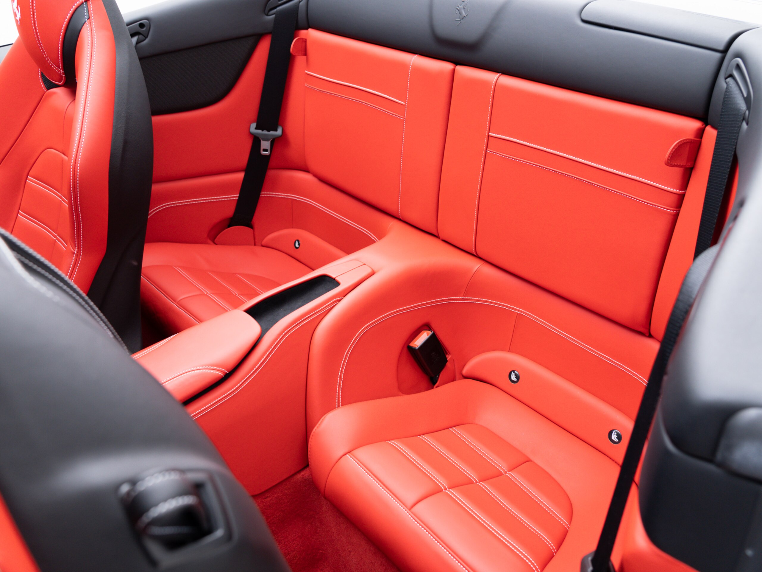 2015 Ferrari California T — Photo 16 / 20