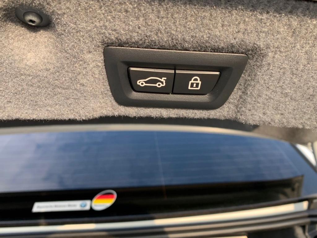 2015 BMW 740i M Sport — Photo 26 / 27
