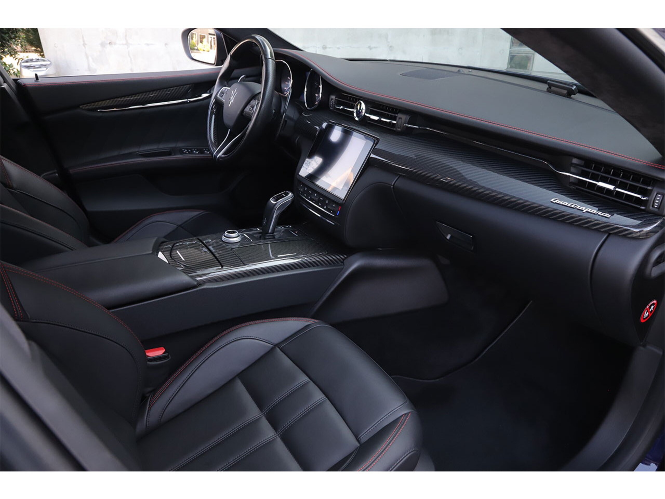 2019 Maserati Quattroporte SQ4 — Photo 13 / 19